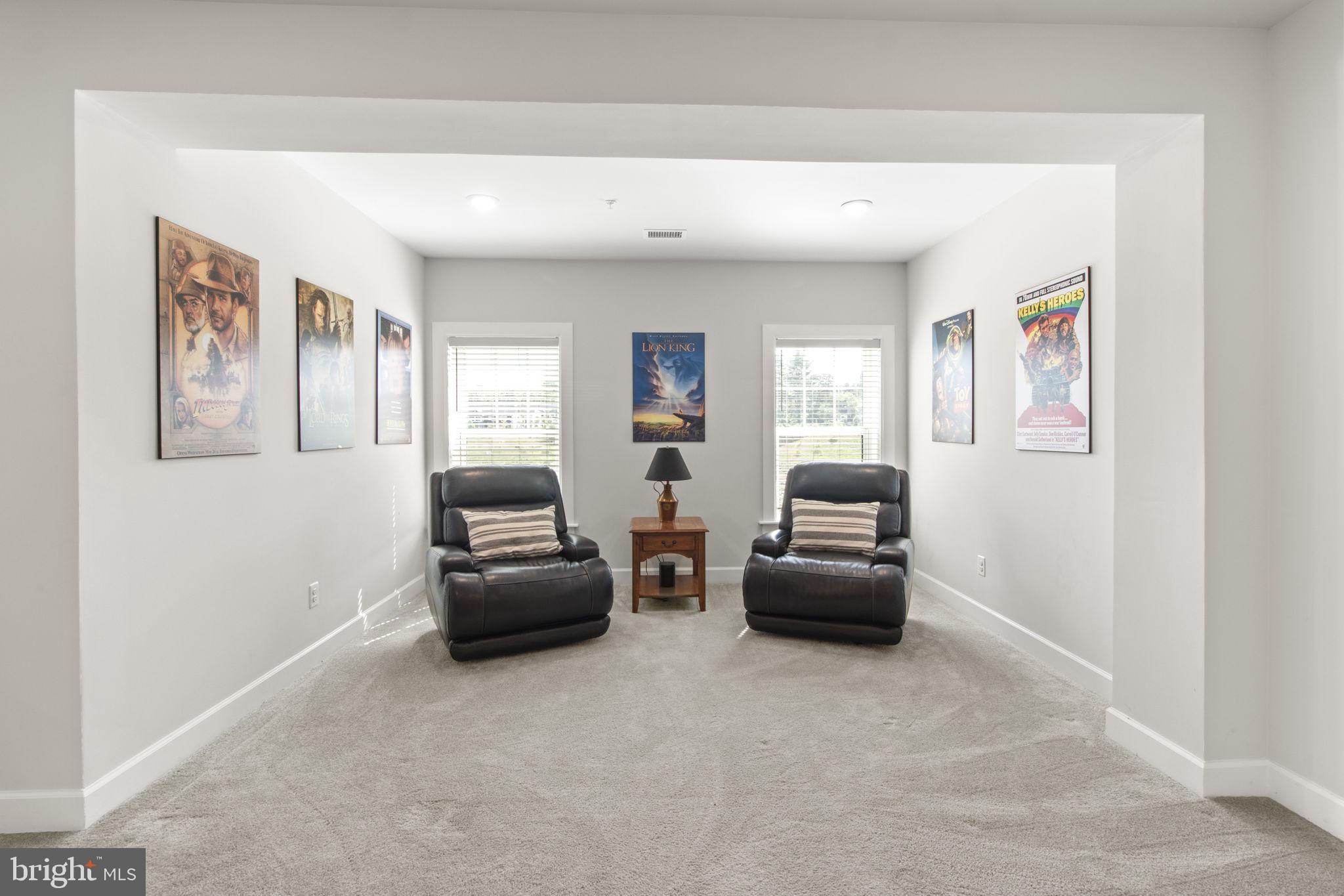 WAYNE GLEN - Residential