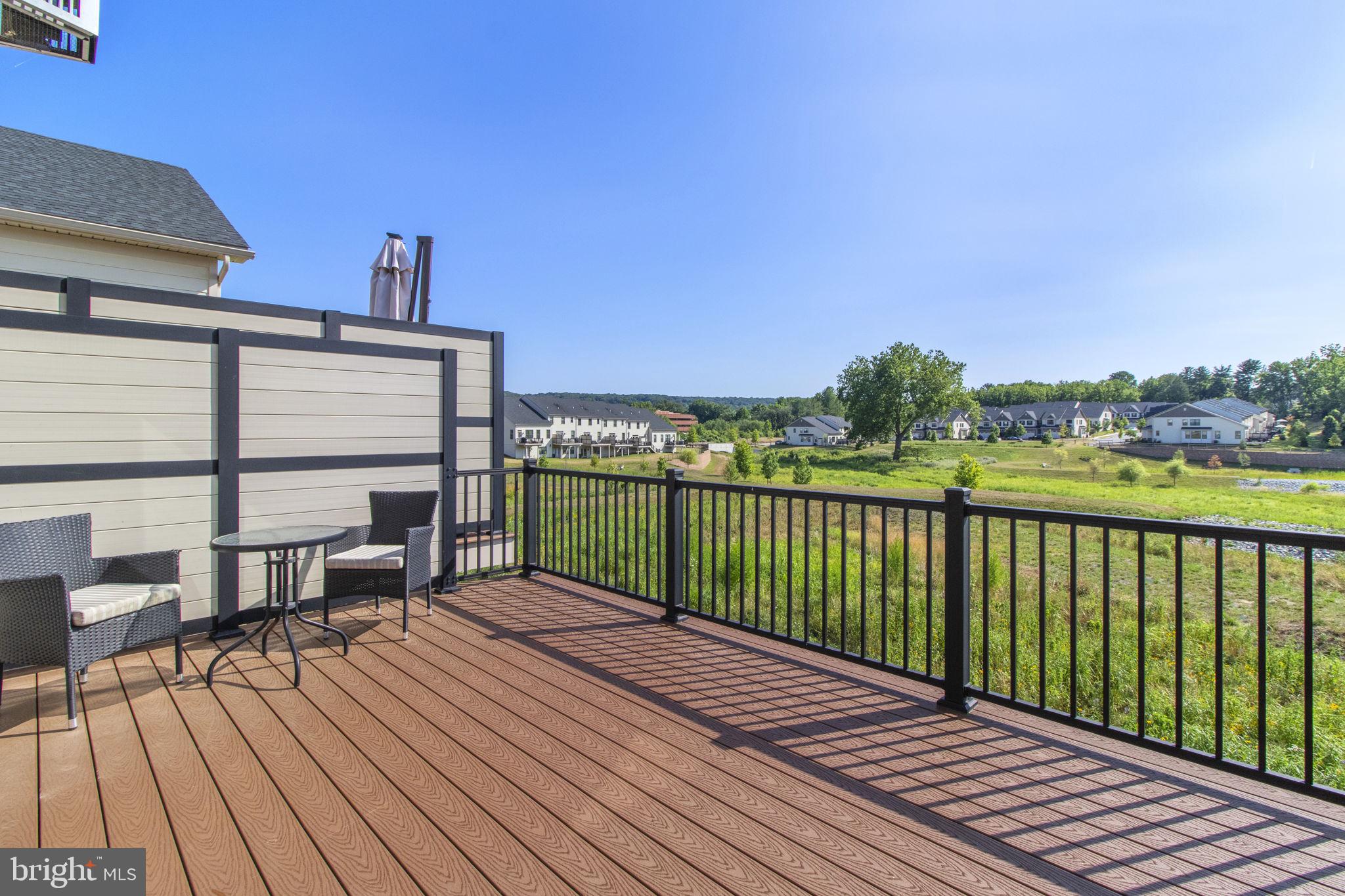 WAYNE GLEN - Residential