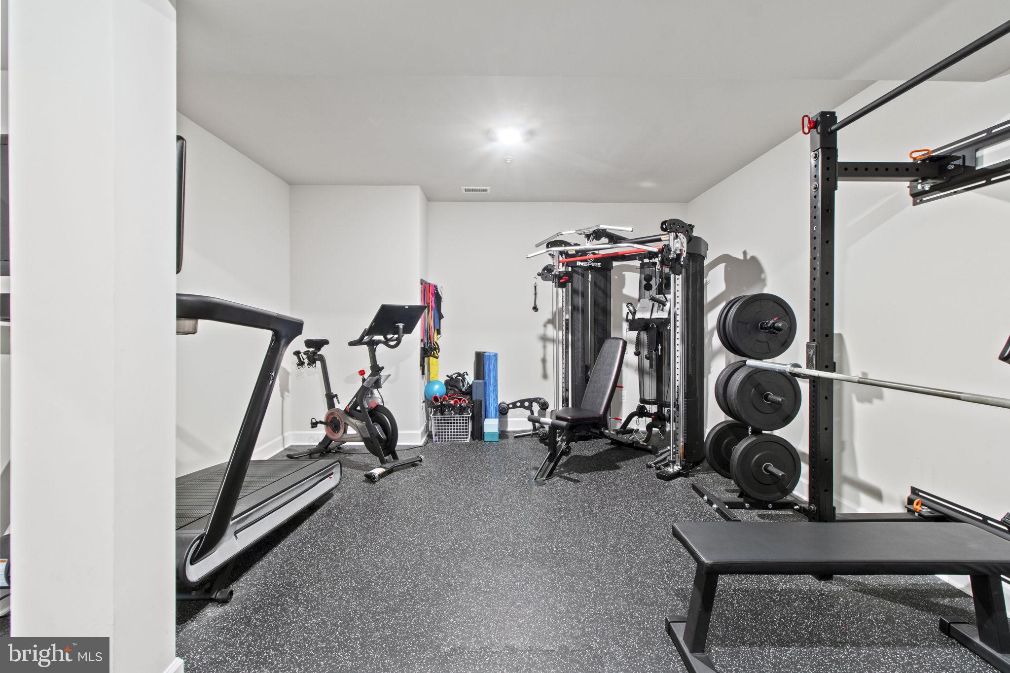 WAYNE GLEN - Residential