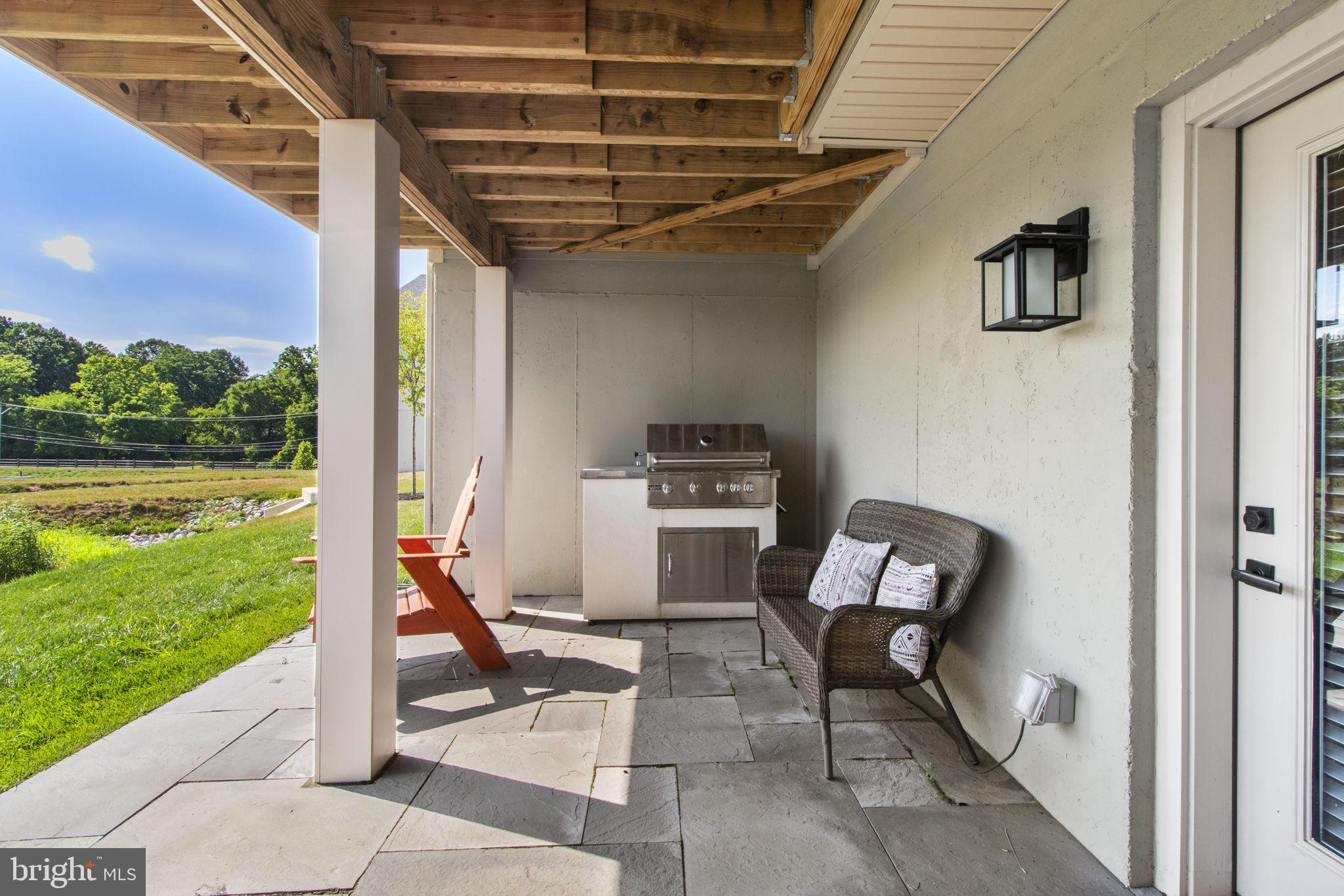 WAYNE GLEN - Residential