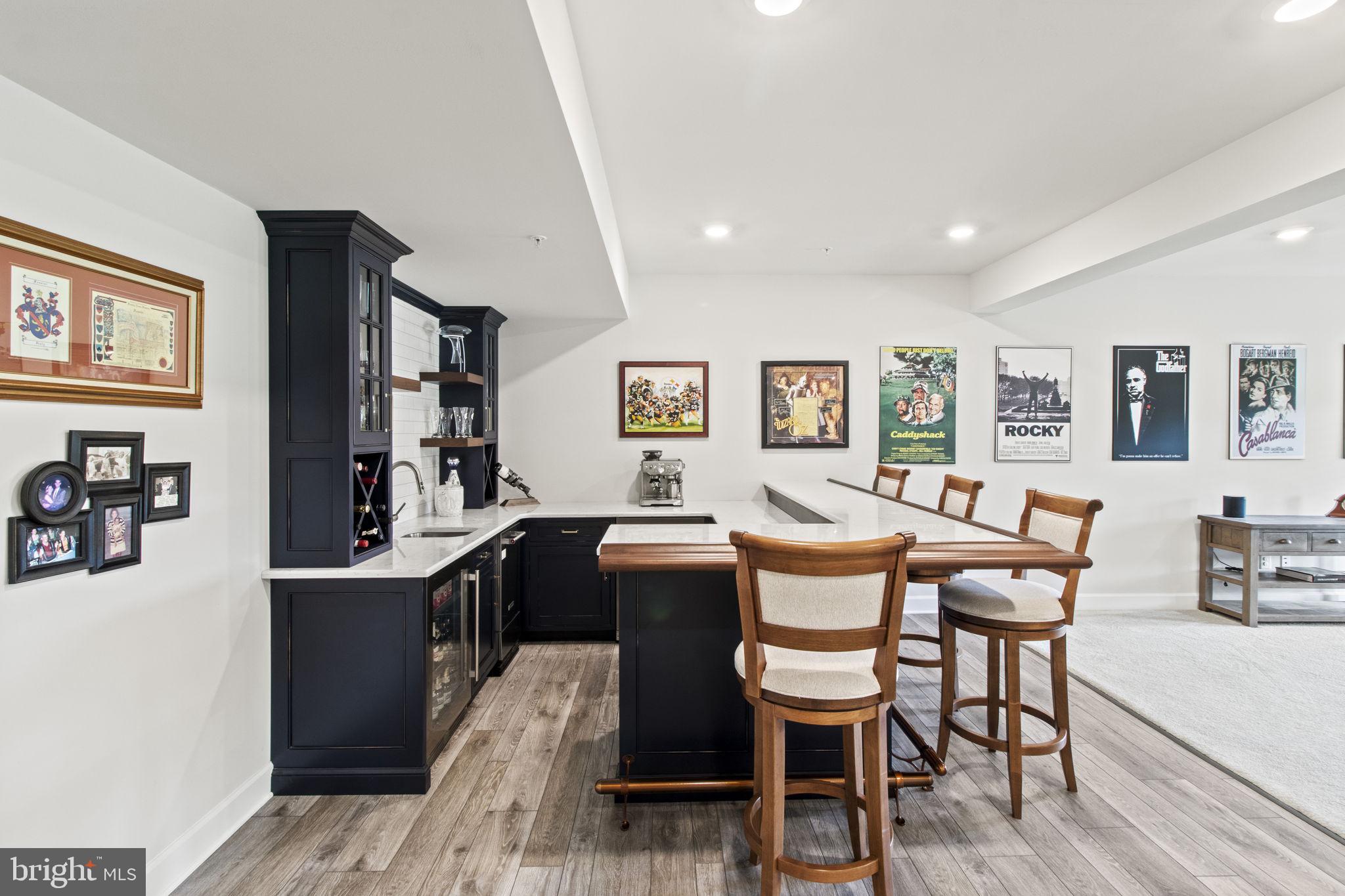 WAYNE GLEN - Residential