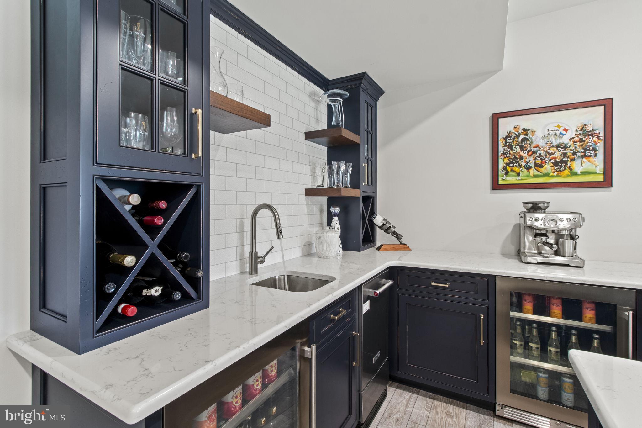 WAYNE GLEN - Residential