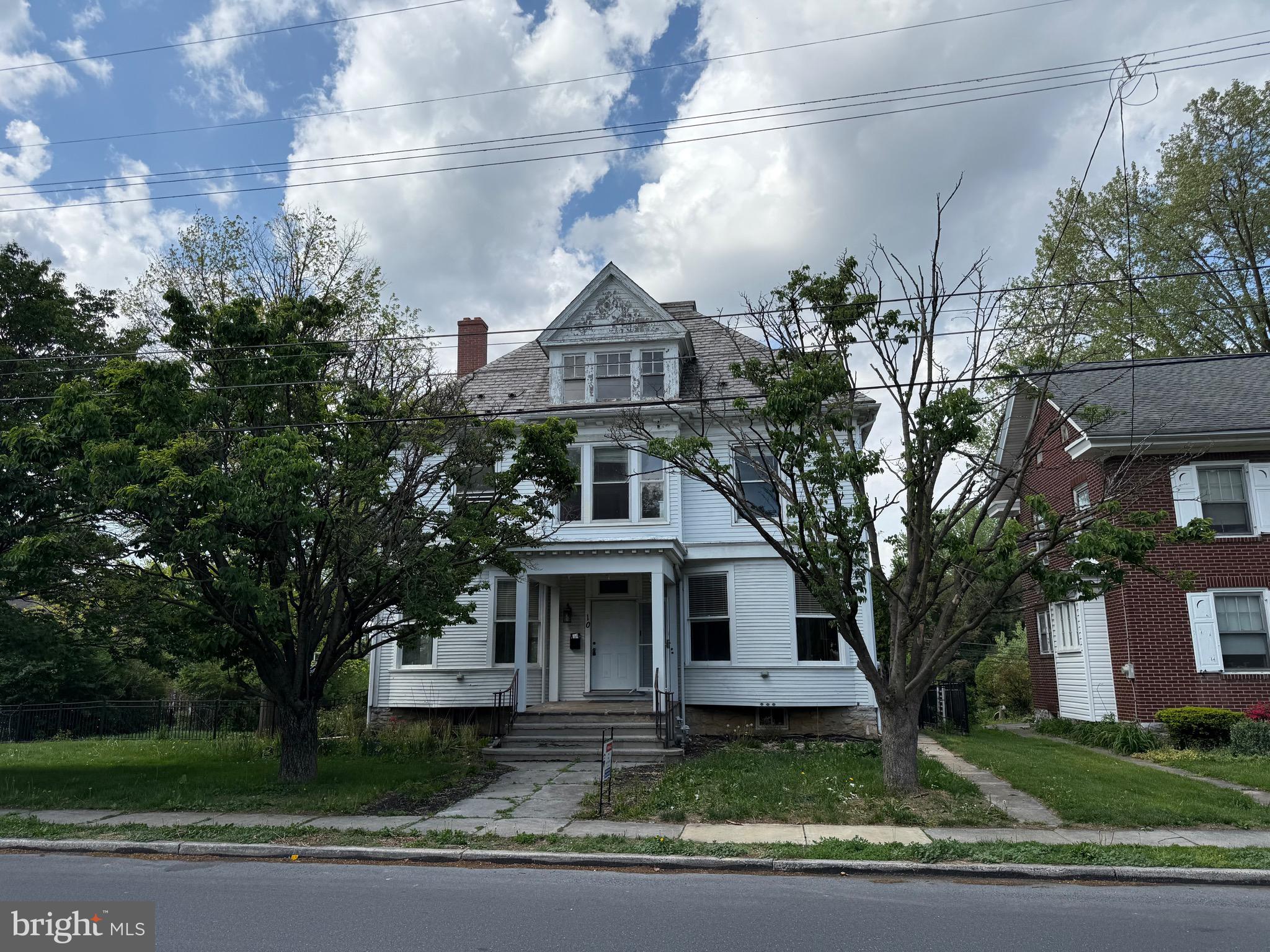 WARD 8 - Residential