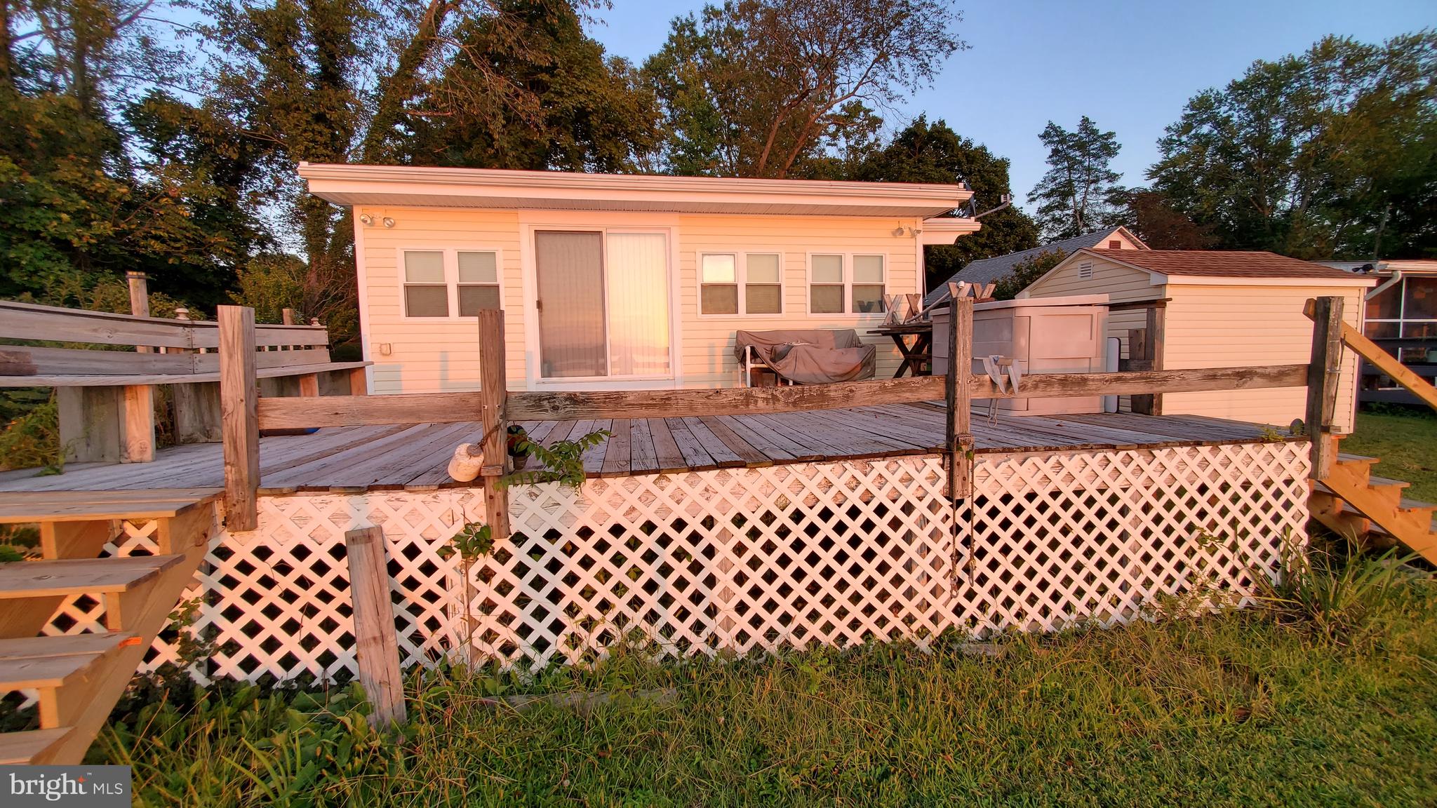 437 W LEWIS SHORE ROAD