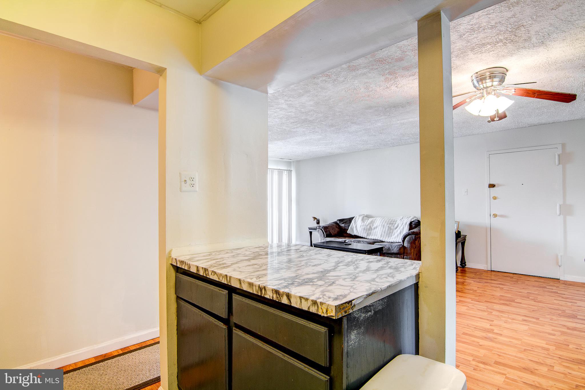 TREETOP CONDO - Residential