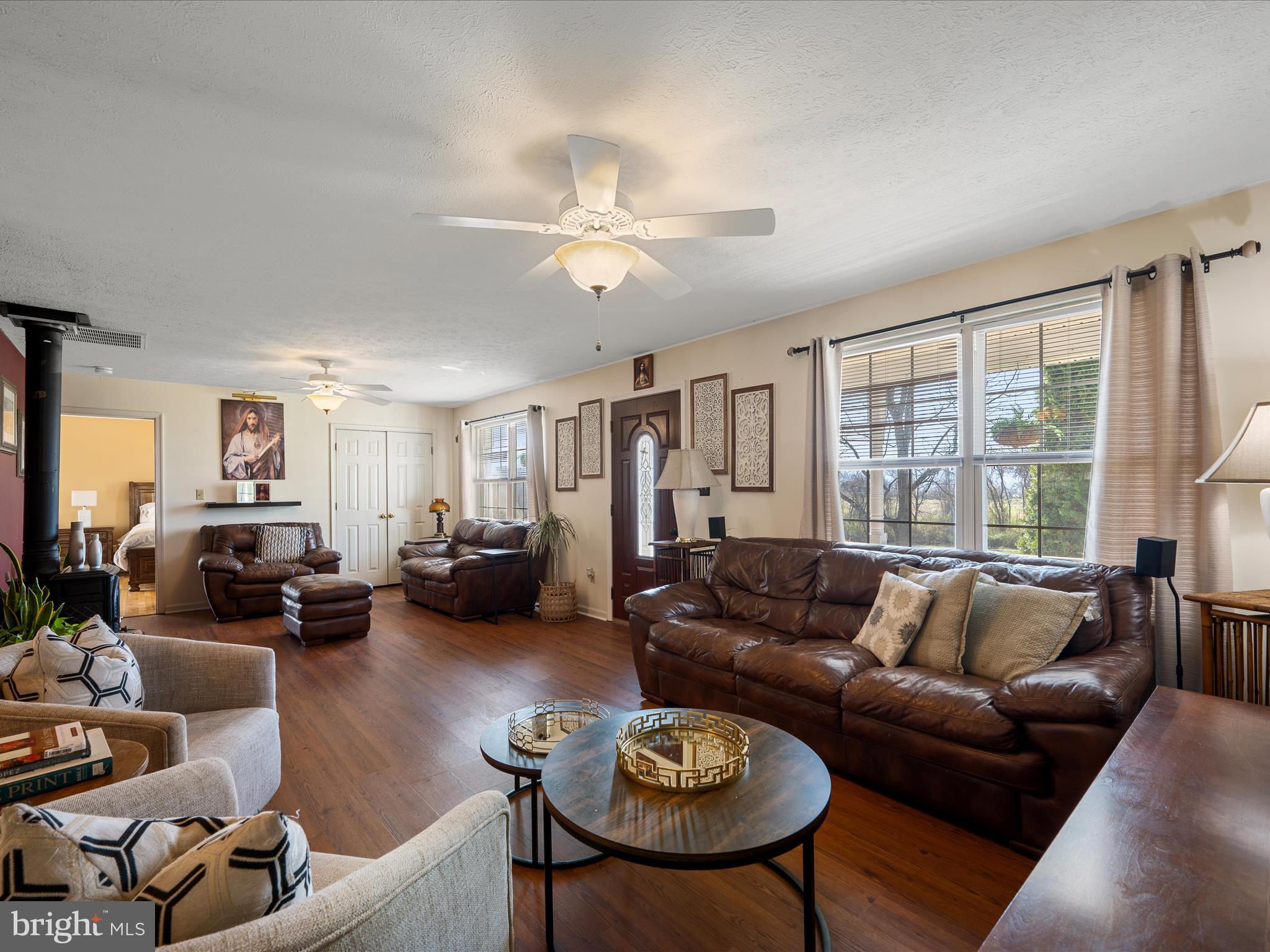 BATTLETOWN - Residential