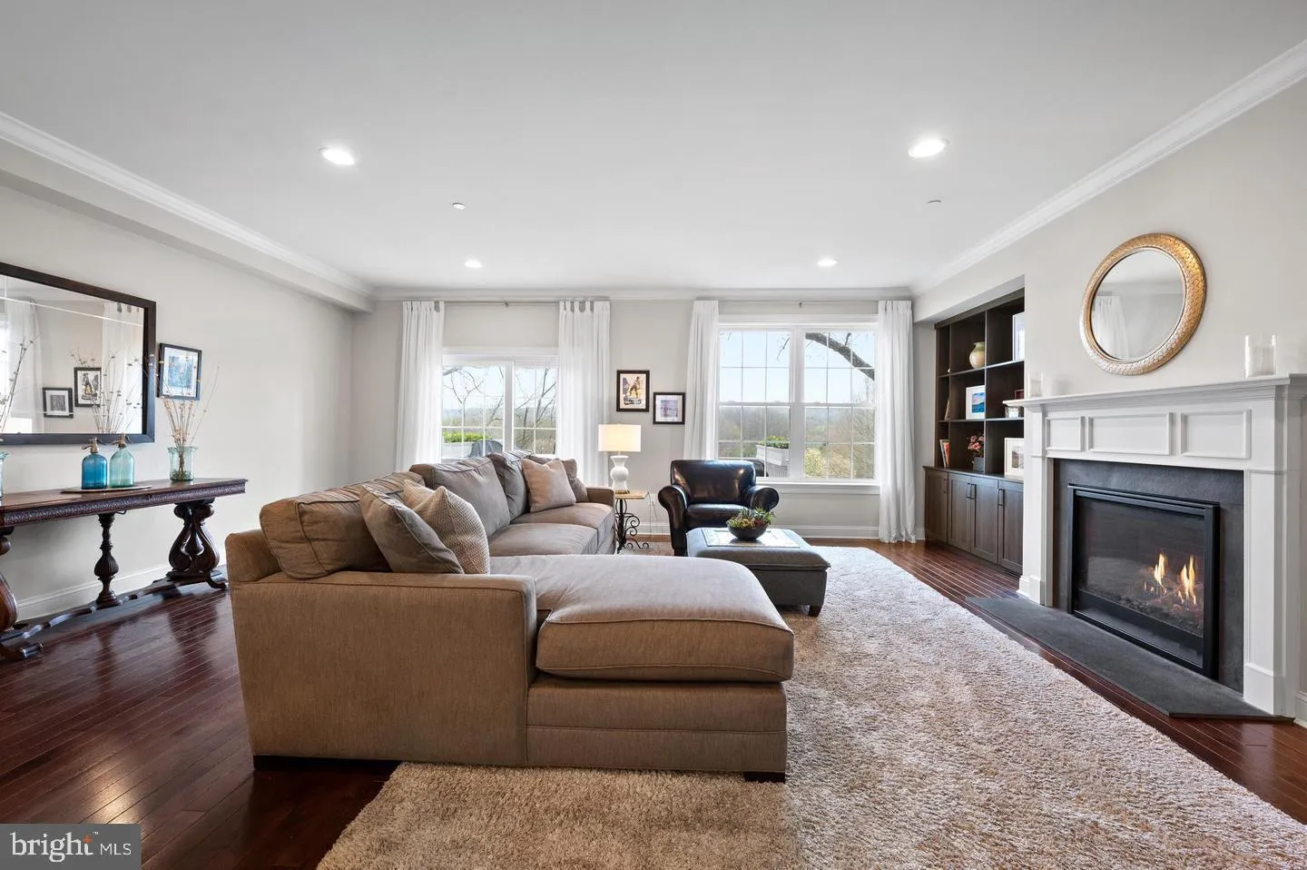 Wayne, Pennsylvania 19087, United States, 4 Bedrooms Bedrooms, ,4 BathroomsBathrooms,Residential,Pending,185577