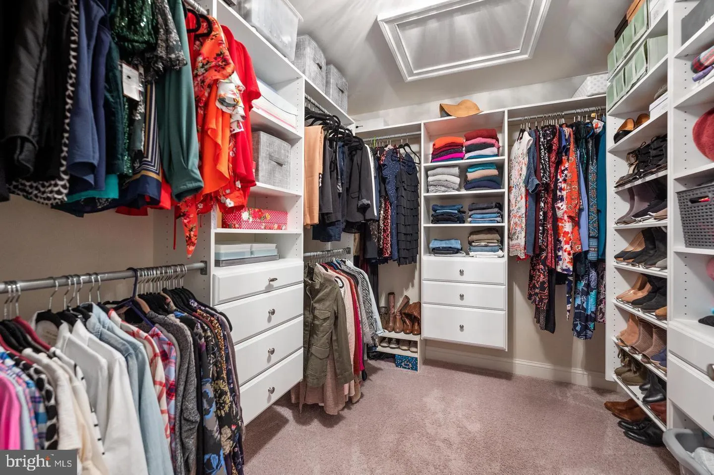 Wayne, Pennsylvania 19087, United States, 4 Bedrooms Bedrooms, ,4 BathroomsBathrooms,Residential,Pending,185577