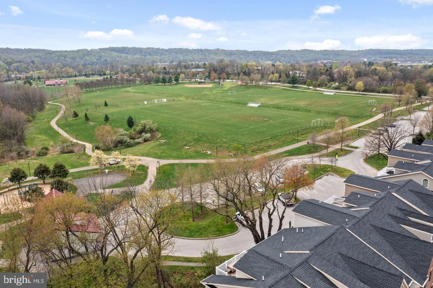 Wayne, Pennsylvania 19087, United States, 4 Bedrooms Bedrooms, ,4 BathroomsBathrooms,Residential,Pending,185577