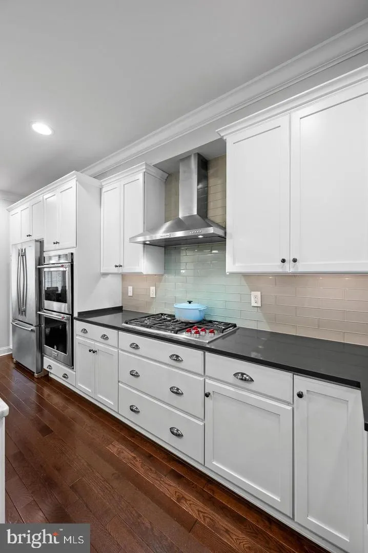 Wayne, Pennsylvania 19087, United States, 4 Bedrooms Bedrooms, ,4 BathroomsBathrooms,Residential,Pending,185577