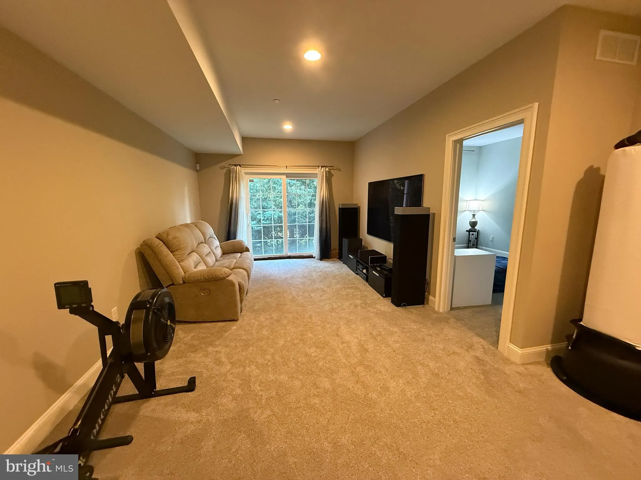 Wayne, Pennsylvania 19087, United States, 4 Bedrooms Bedrooms, ,4 BathroomsBathrooms,Residential,Pending,185577