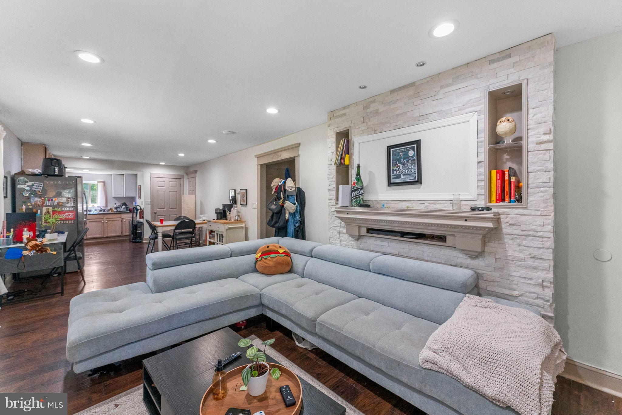 107 HAWTHORNE AVENUE