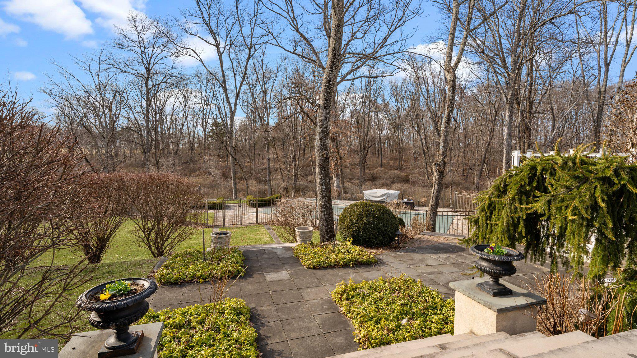 WEATHERFIELD - Residential