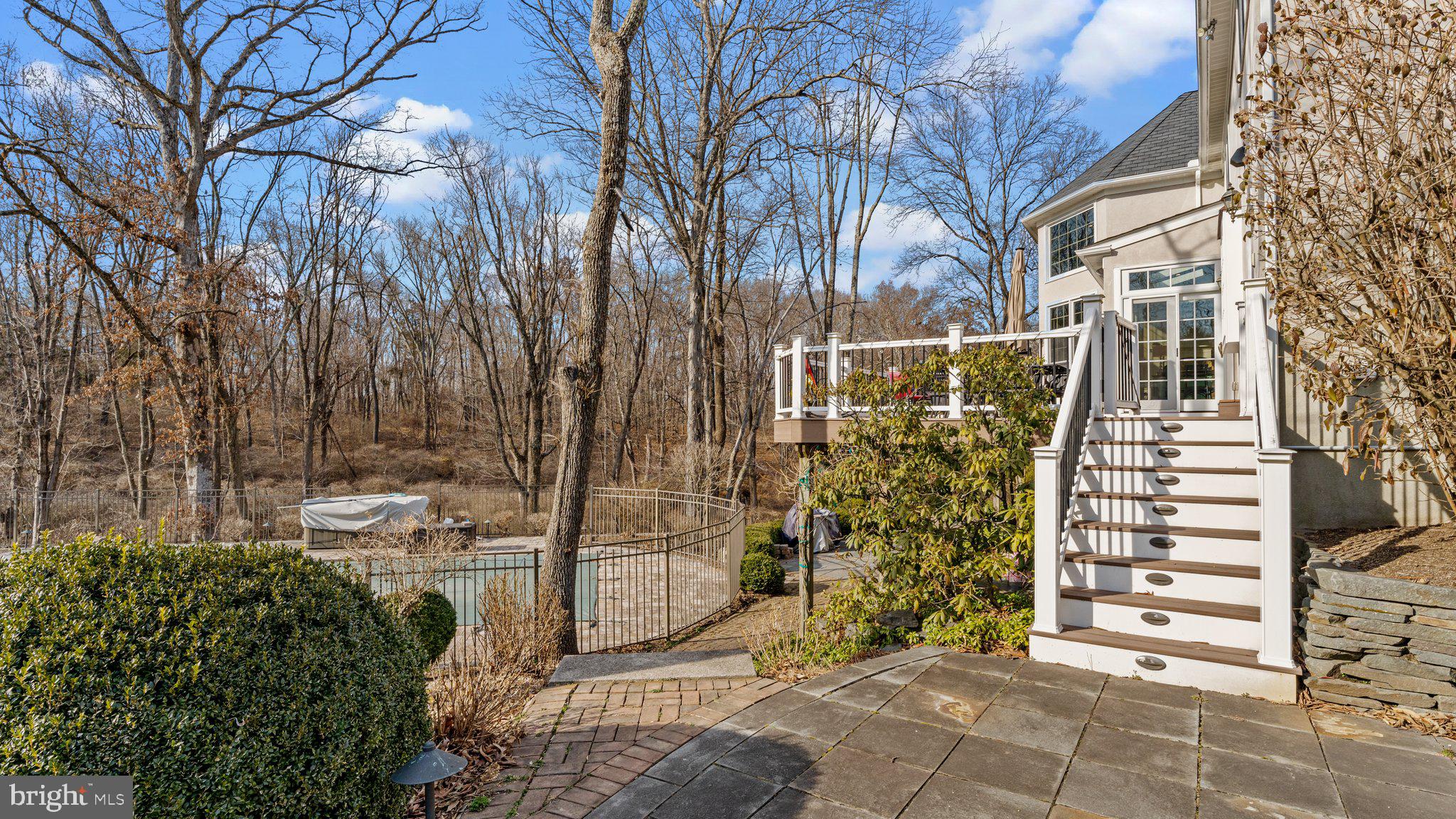 WEATHERFIELD - Residential