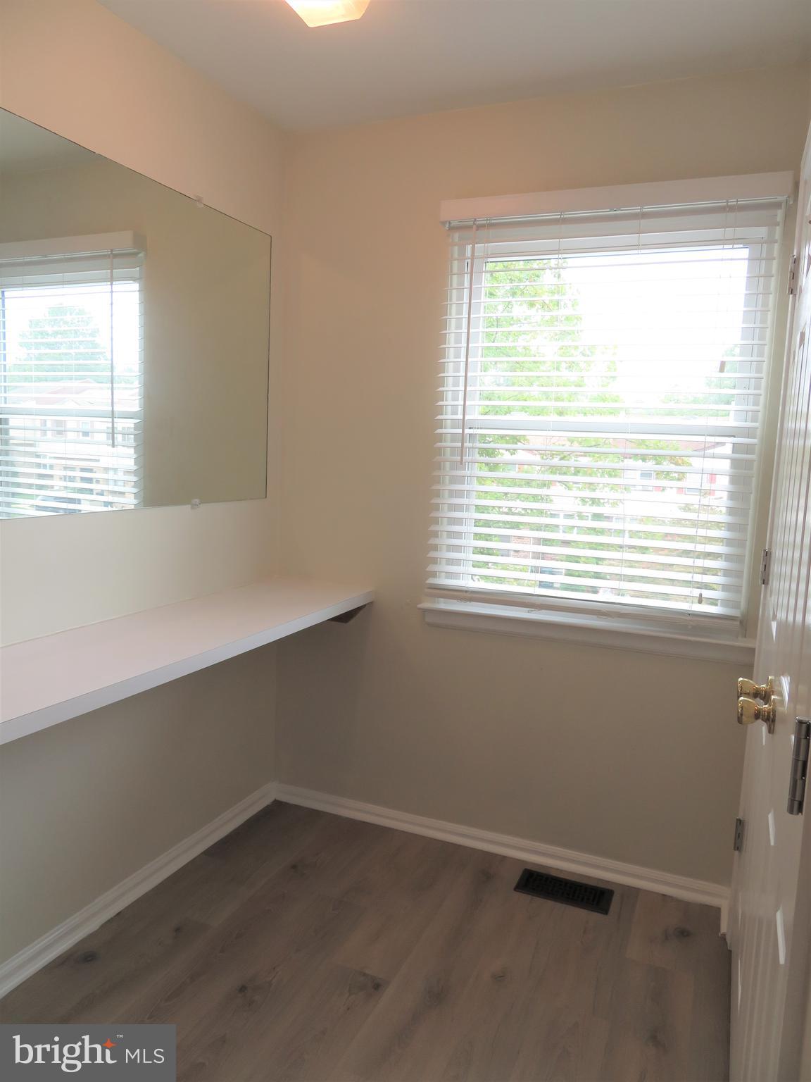 LAFAYETTE HILL - Residential