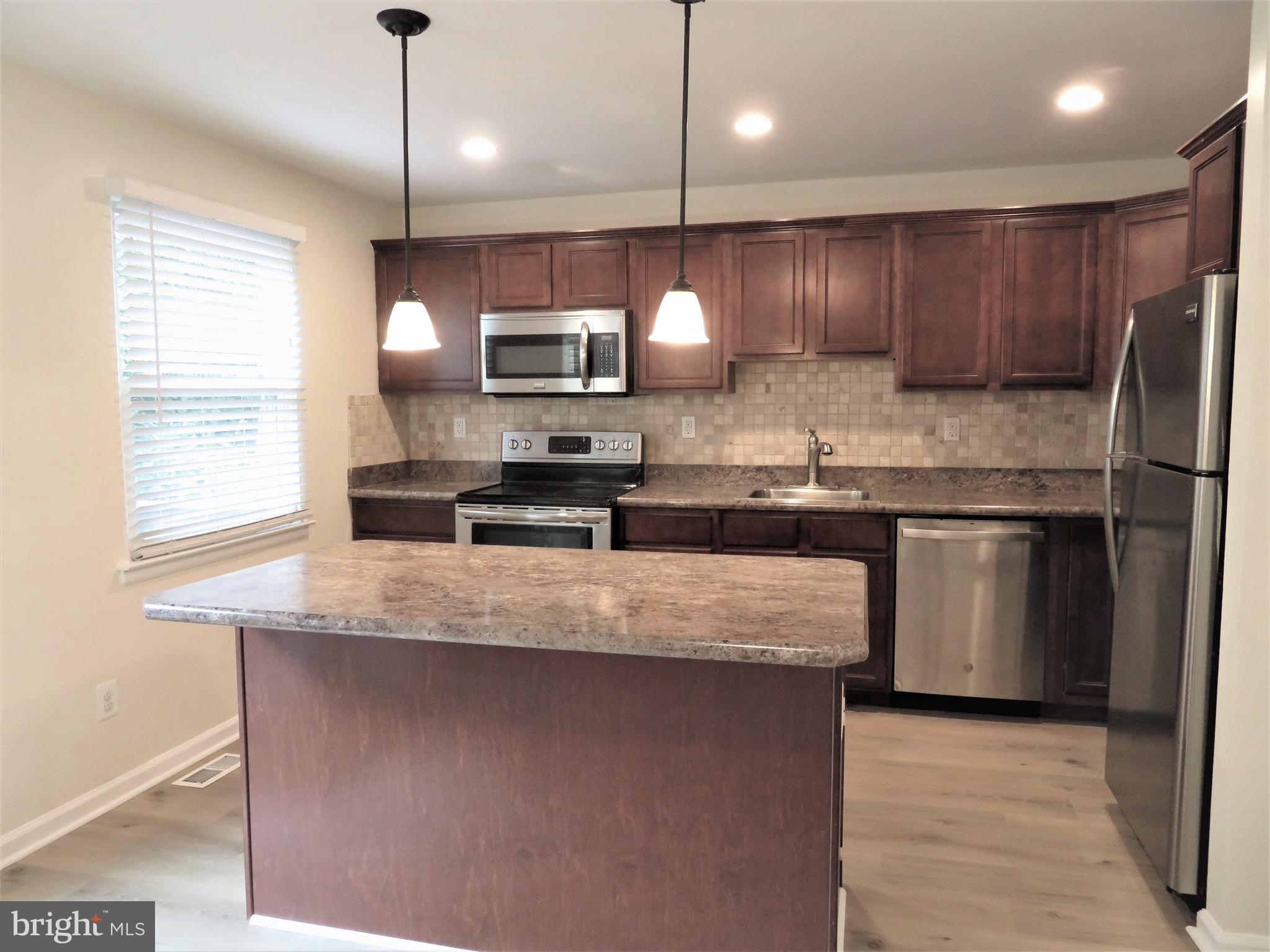 LAFAYETTE HILL - Residential