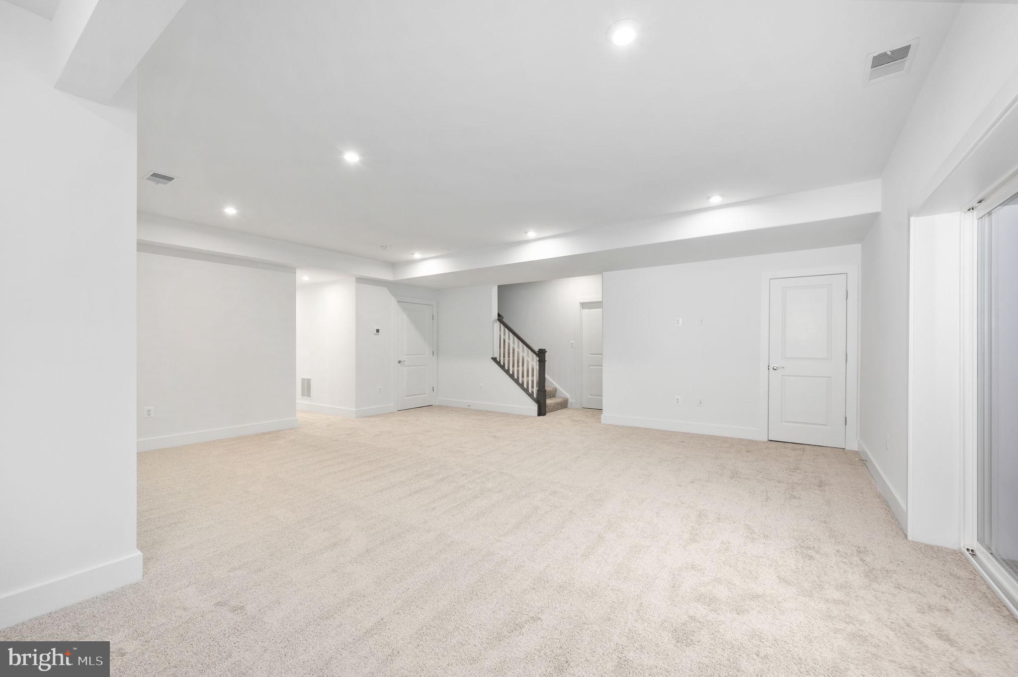 HIDDEN MEADOW ESTATES - Residential