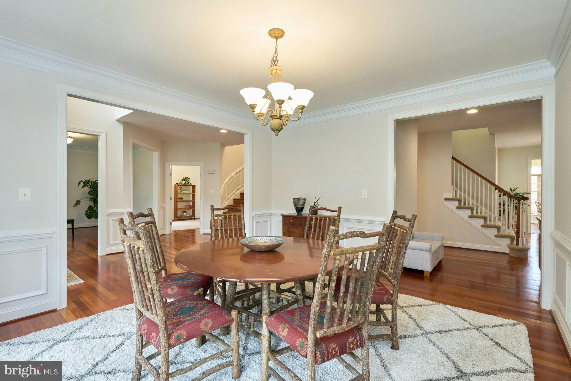 WESTHAMPTON - Residential