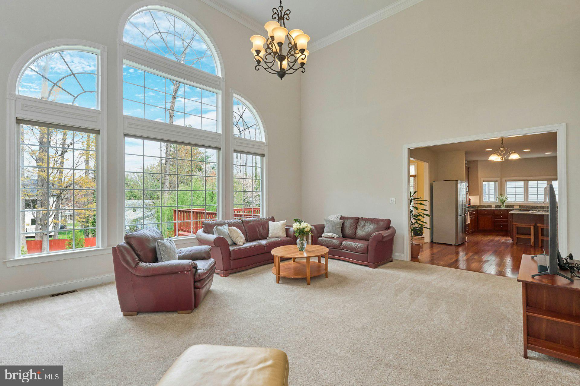 WESTHAMPTON - Residential