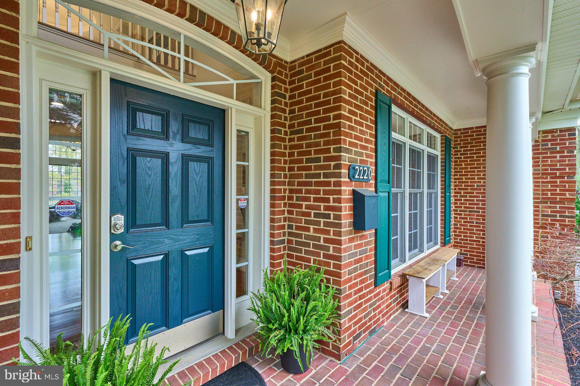 2220 GRAYSON PLACE