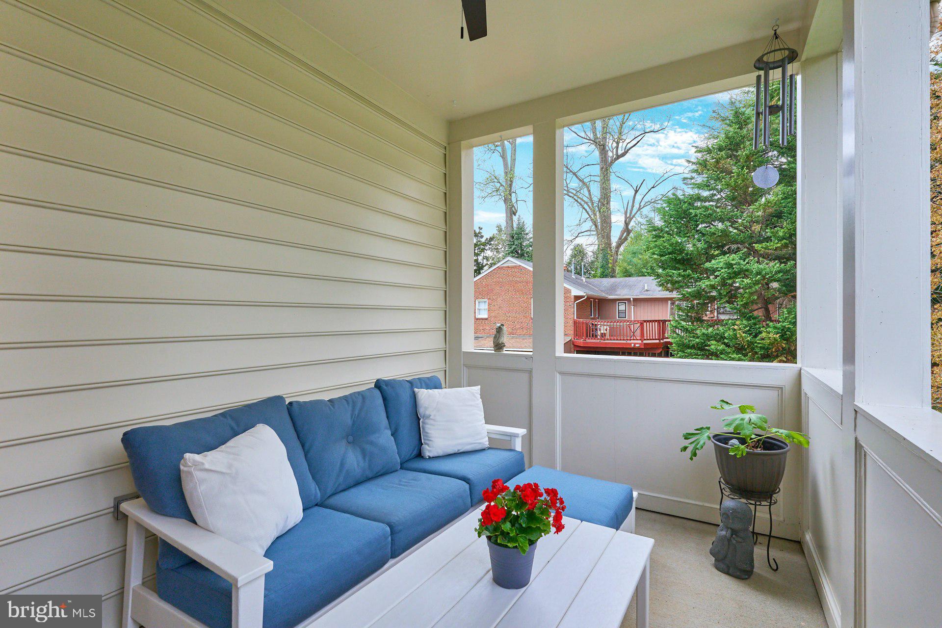 WESTHAMPTON - Residential