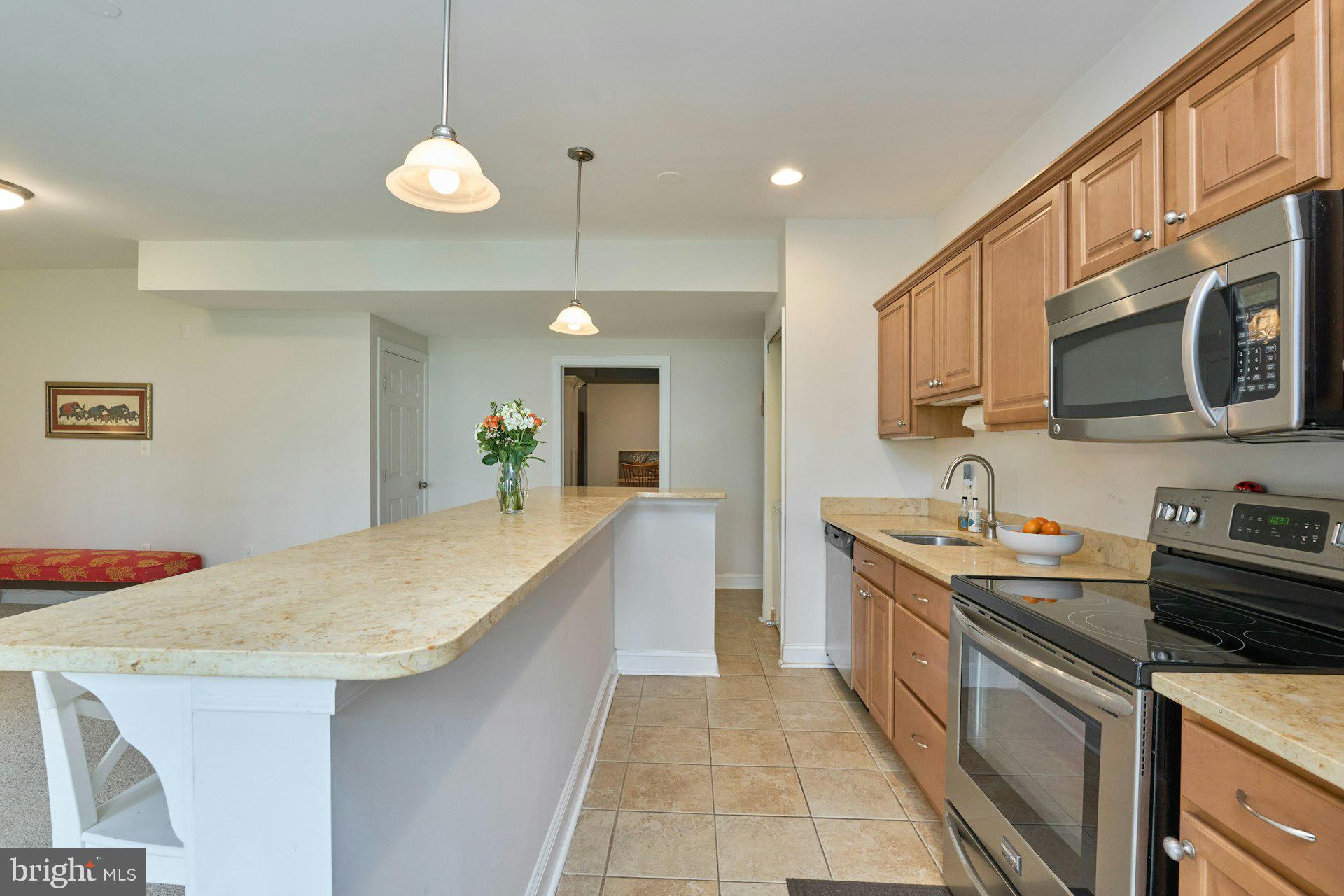 WESTHAMPTON - Residential