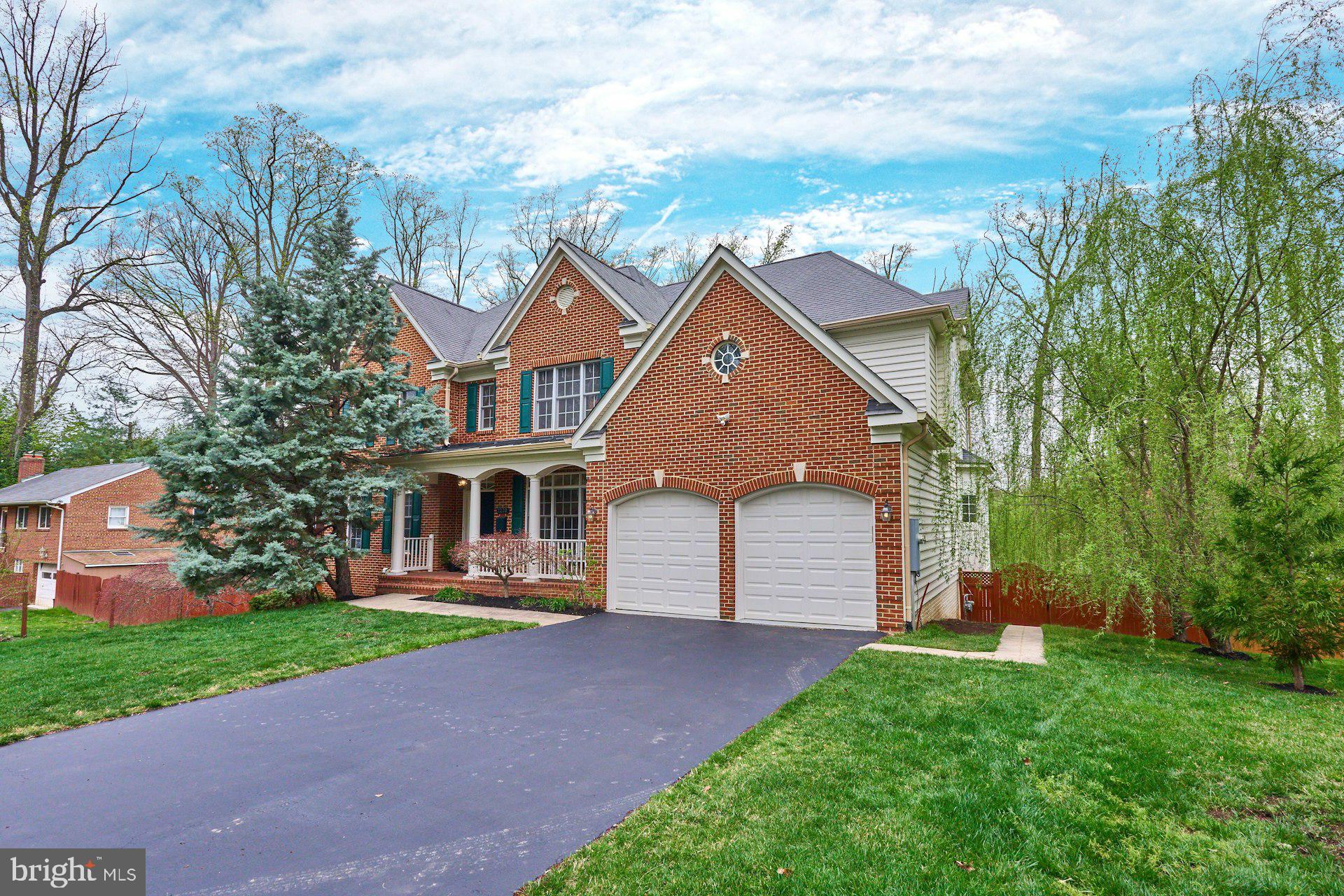 2220 GRAYSON PLACE