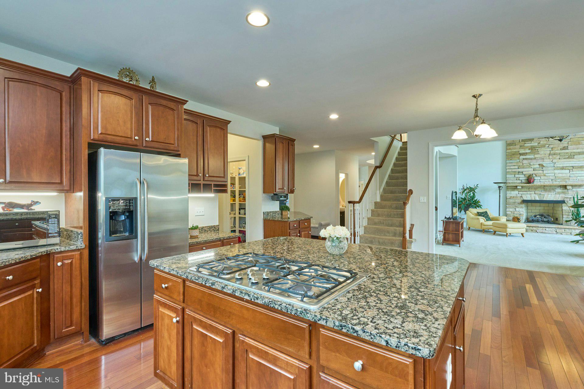 WESTHAMPTON - Residential