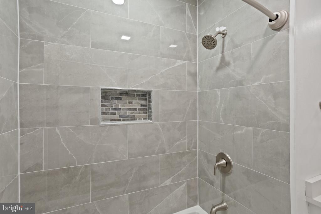 GOVANS - Residential