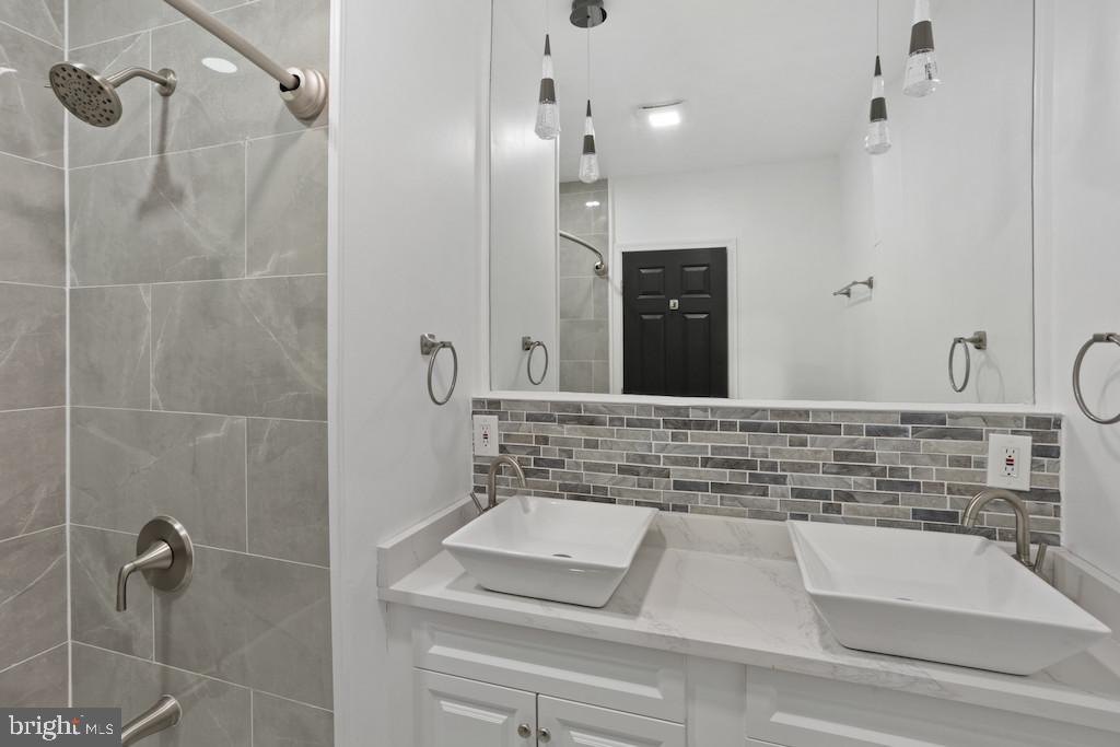 GOVANS - Residential