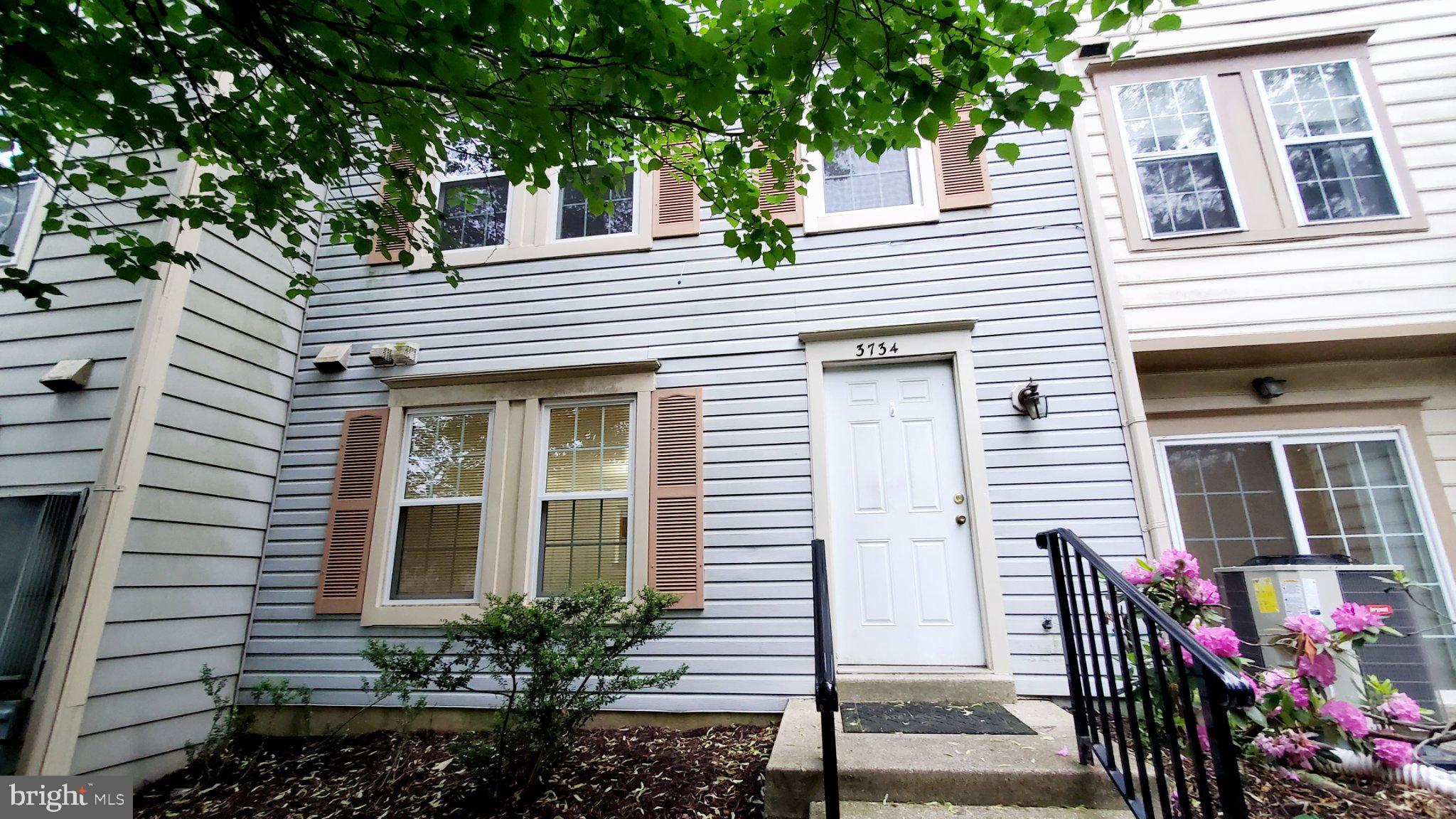 3734 AMSTERDAM TERRACE 8-87