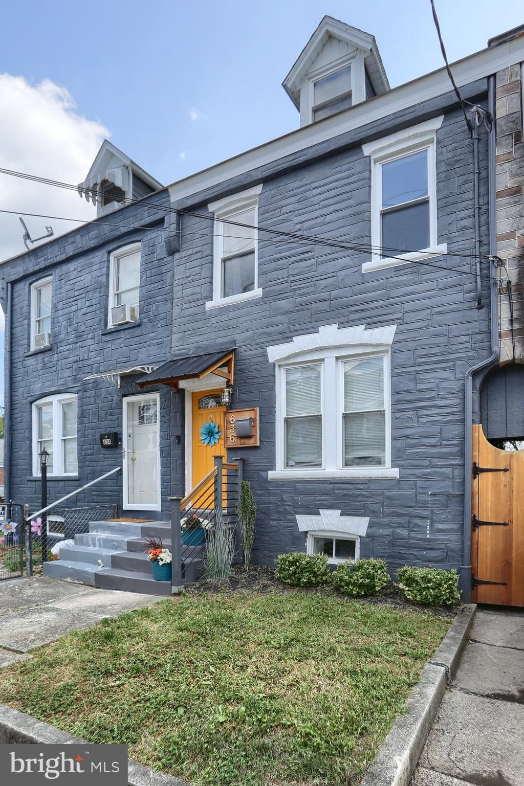 Photo of 636 HEBRANK ST, LANCASTER, PA 17603 (MLS # PALA2040082)