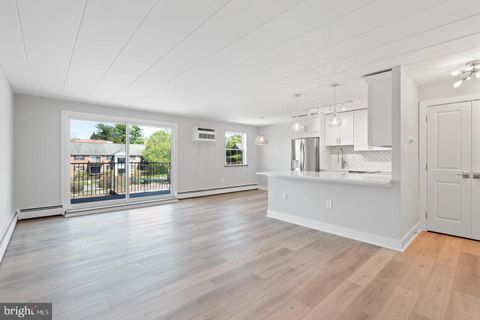 Photo of 100 Windermere Avenue #306, WAYNE, PA 19087 (MLS # PADE2111688)