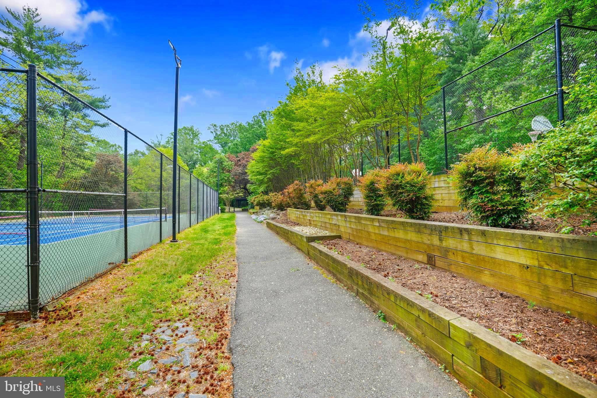 PARKFAIRFAX - Residential