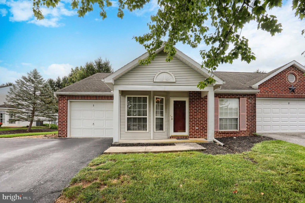 Photo of 1 Thornhill Court, CARLISLE, PA 17015 (MLS # PACB2057666)