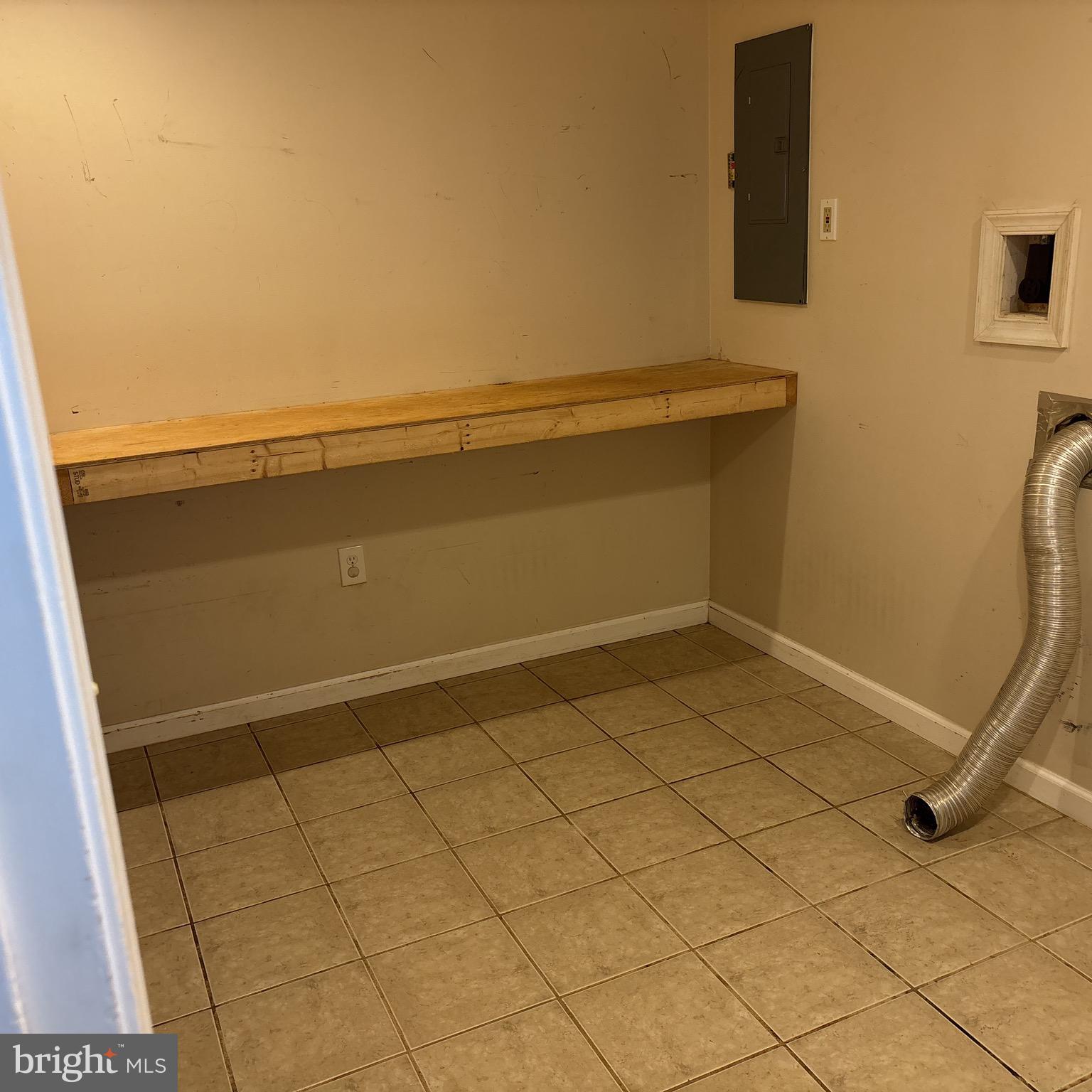 MEADOWBROOKE - Residential