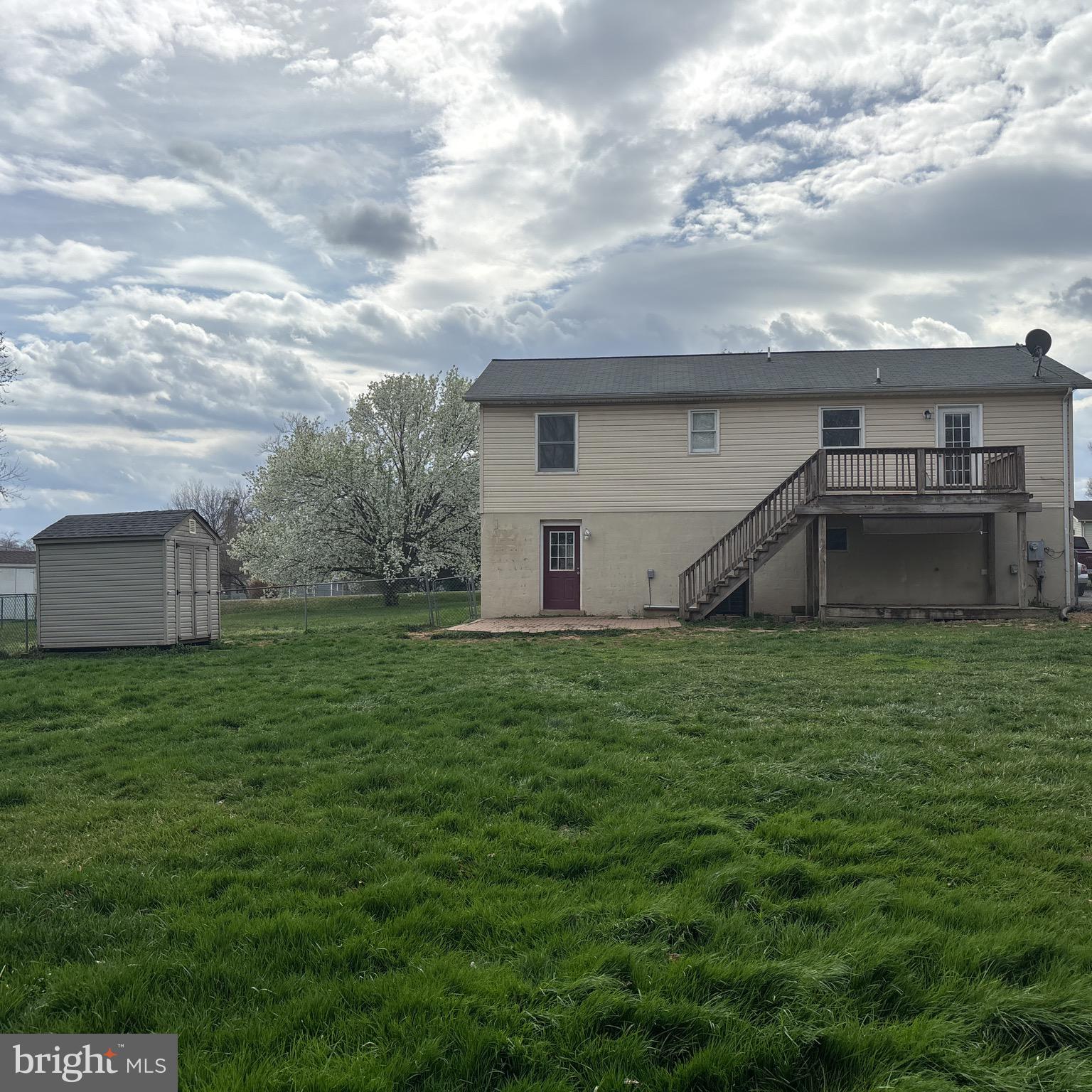 MEADOWBROOKE - Residential