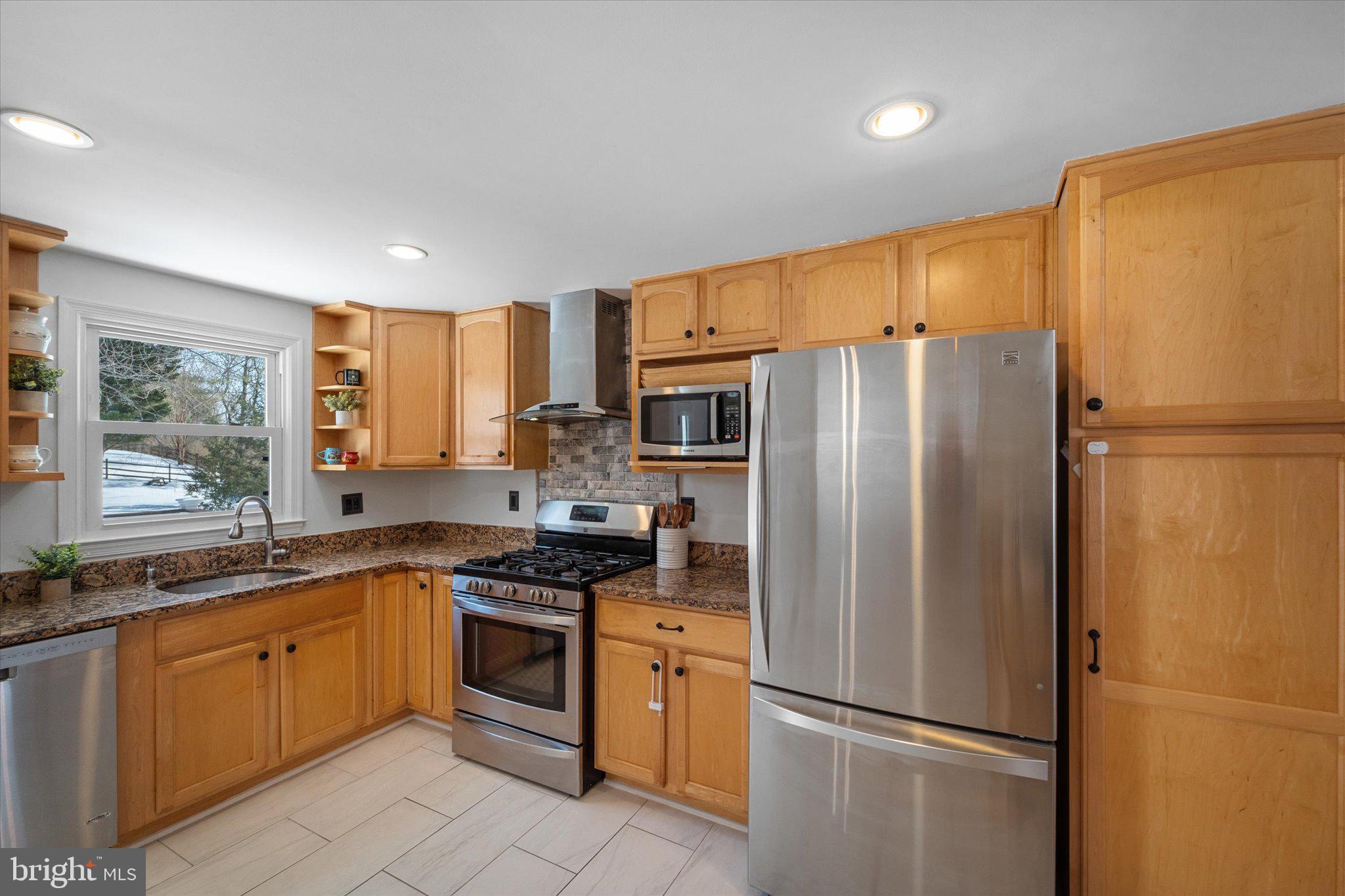 6227 SECRET HOLLOW LANE