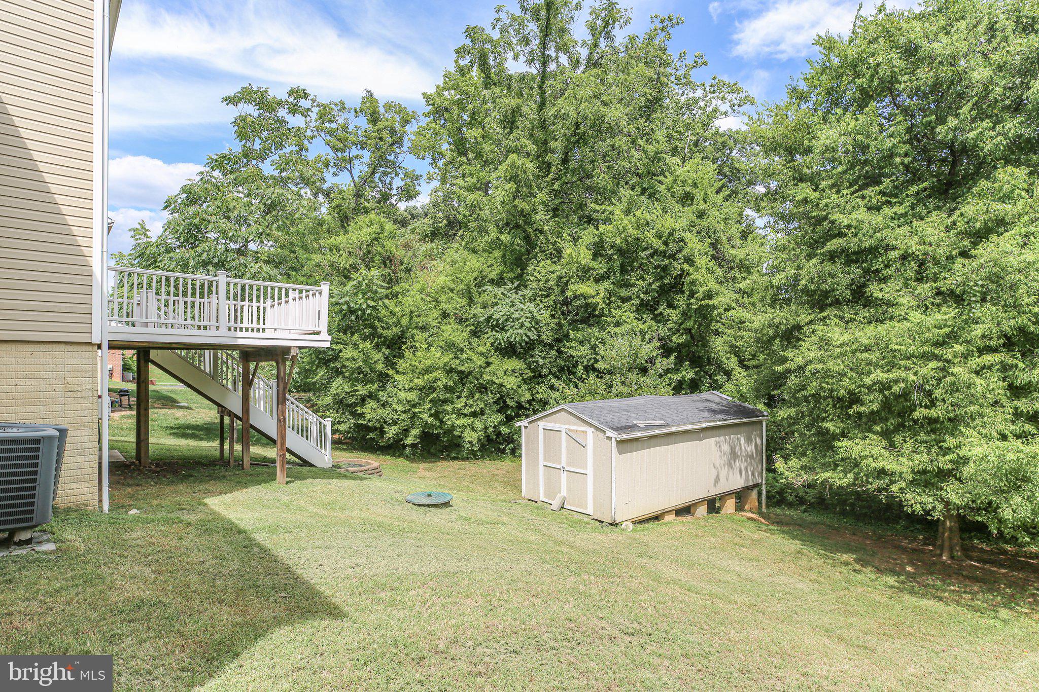 LAFAYETTE ESTATES - Residential Lease