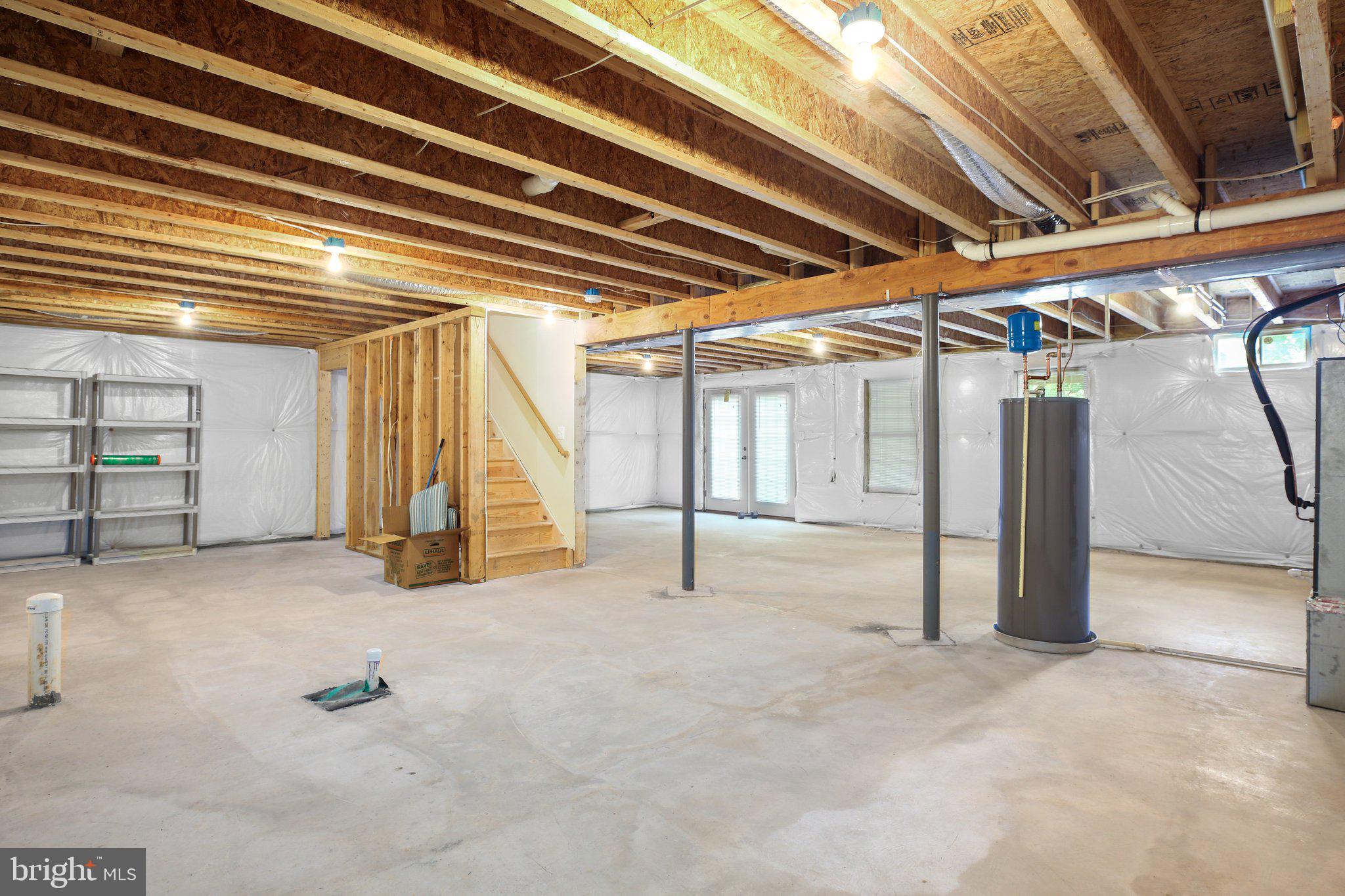 LAFAYETTE ESTATES - Residential Lease