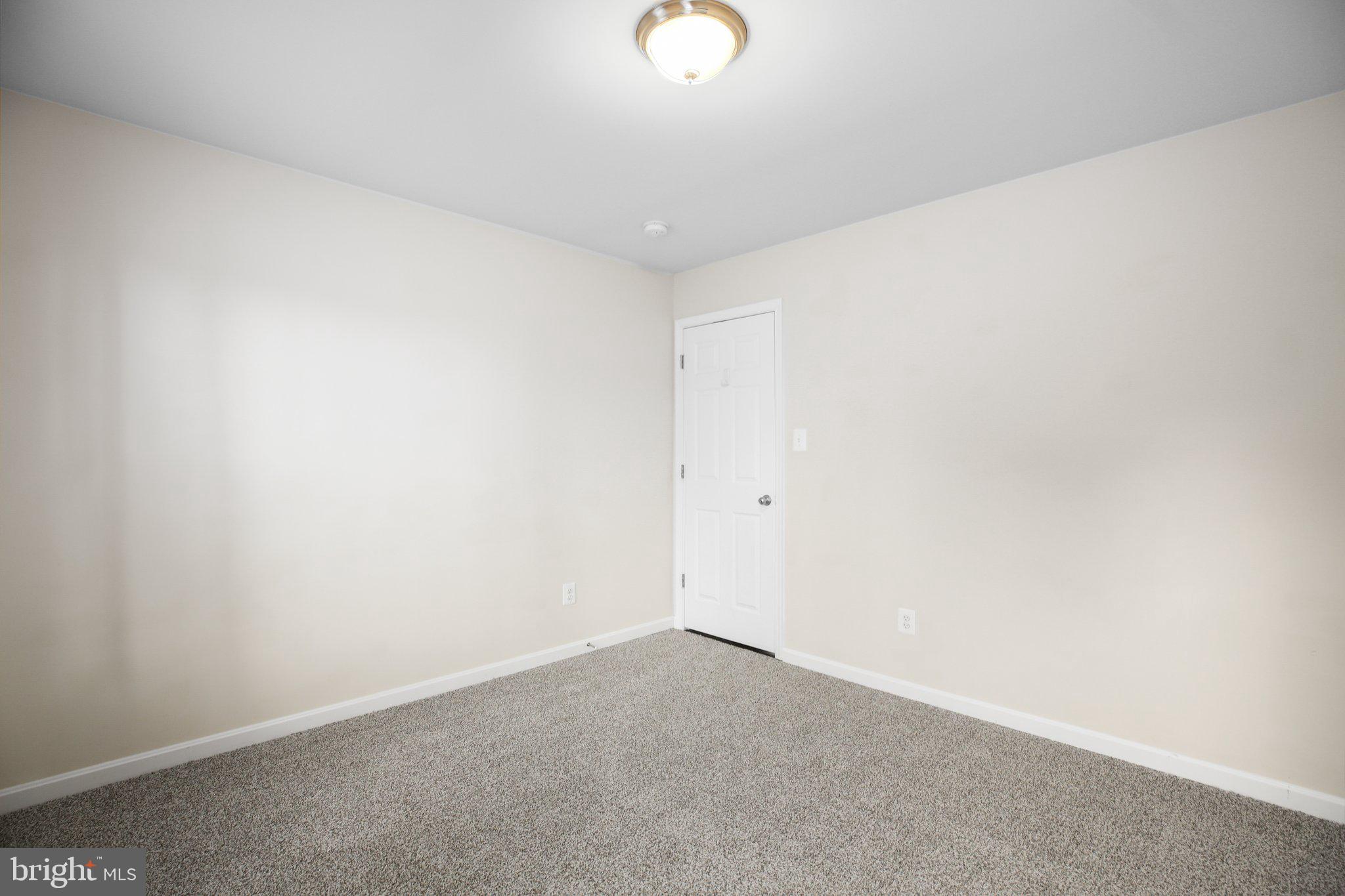 LAFAYETTE ESTATES - Residential Lease