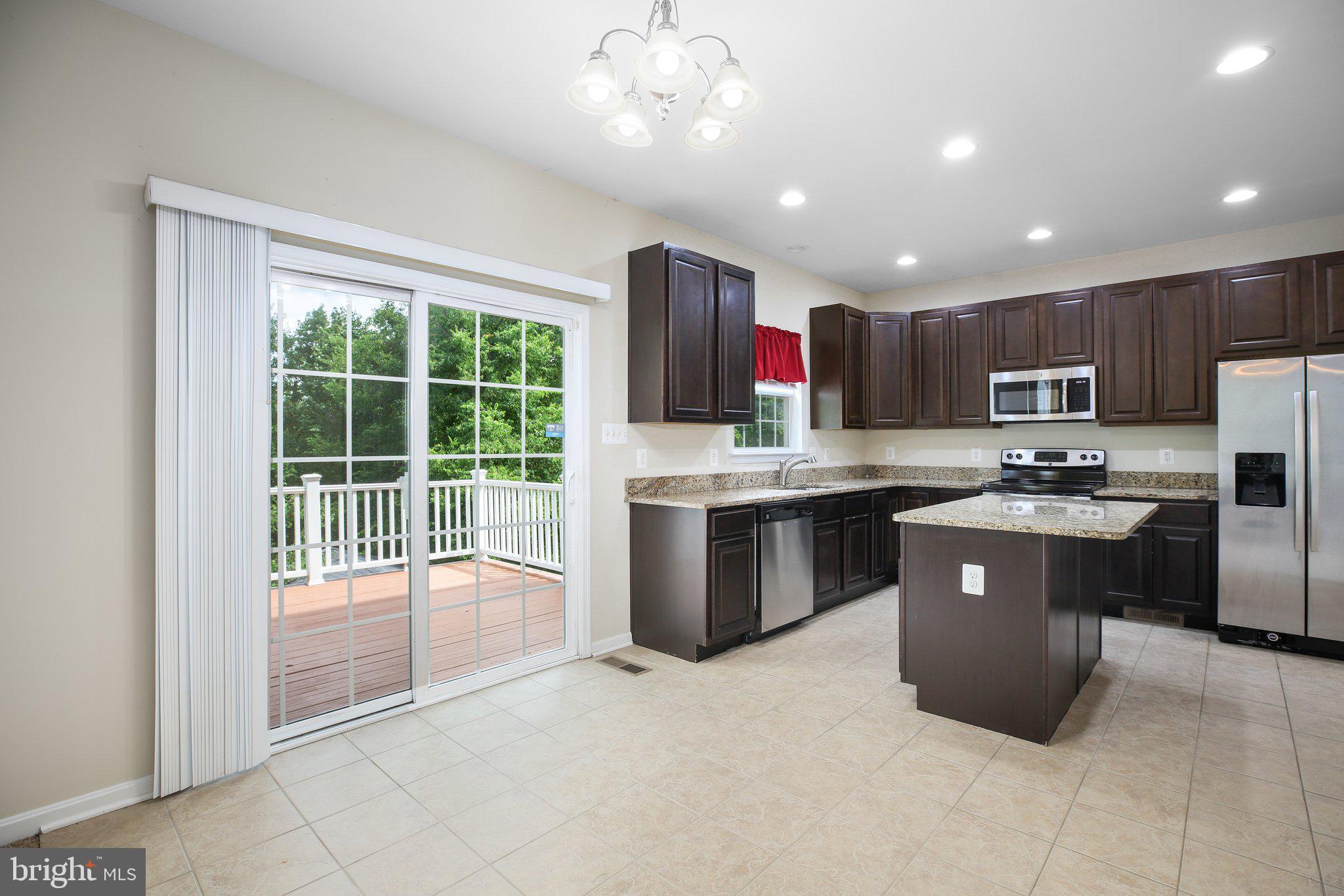 LAFAYETTE ESTATES - Residential Lease