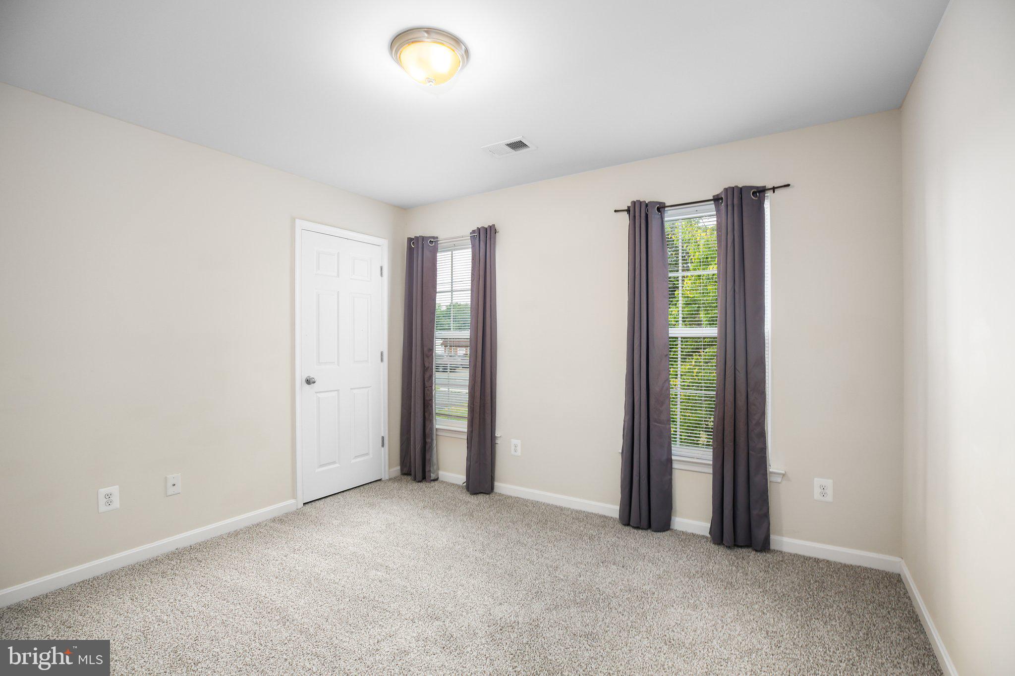 LAFAYETTE ESTATES - Residential Lease