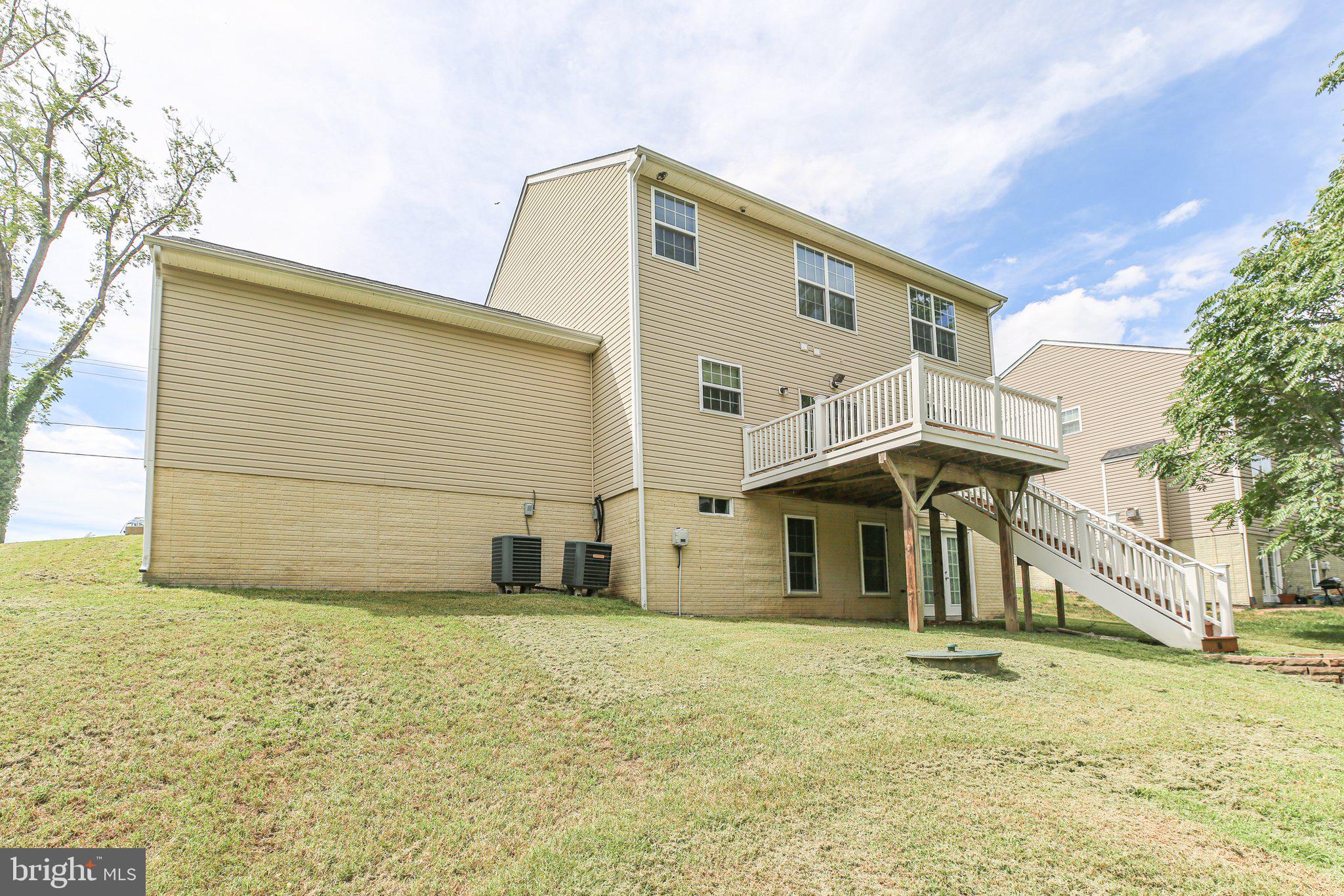 LAFAYETTE ESTATES - Residential Lease