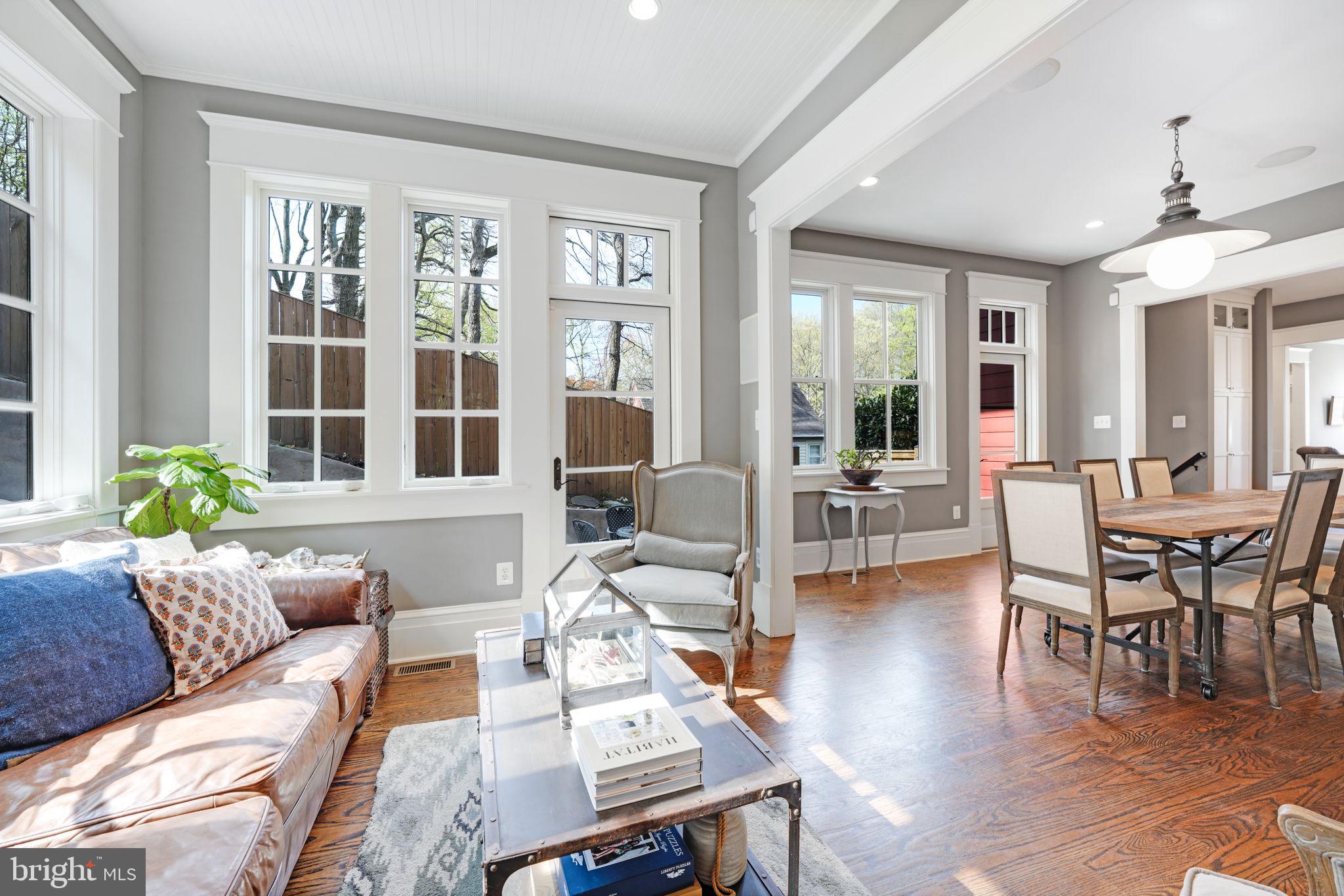 LEE HEIGHTS - Residential