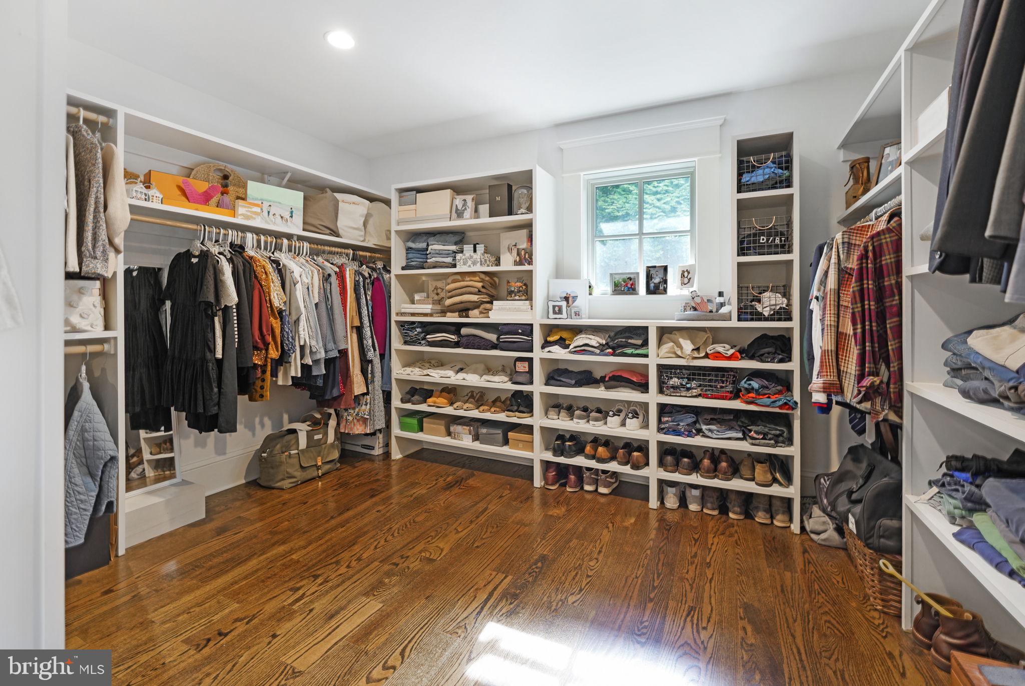 LEE HEIGHTS - Residential