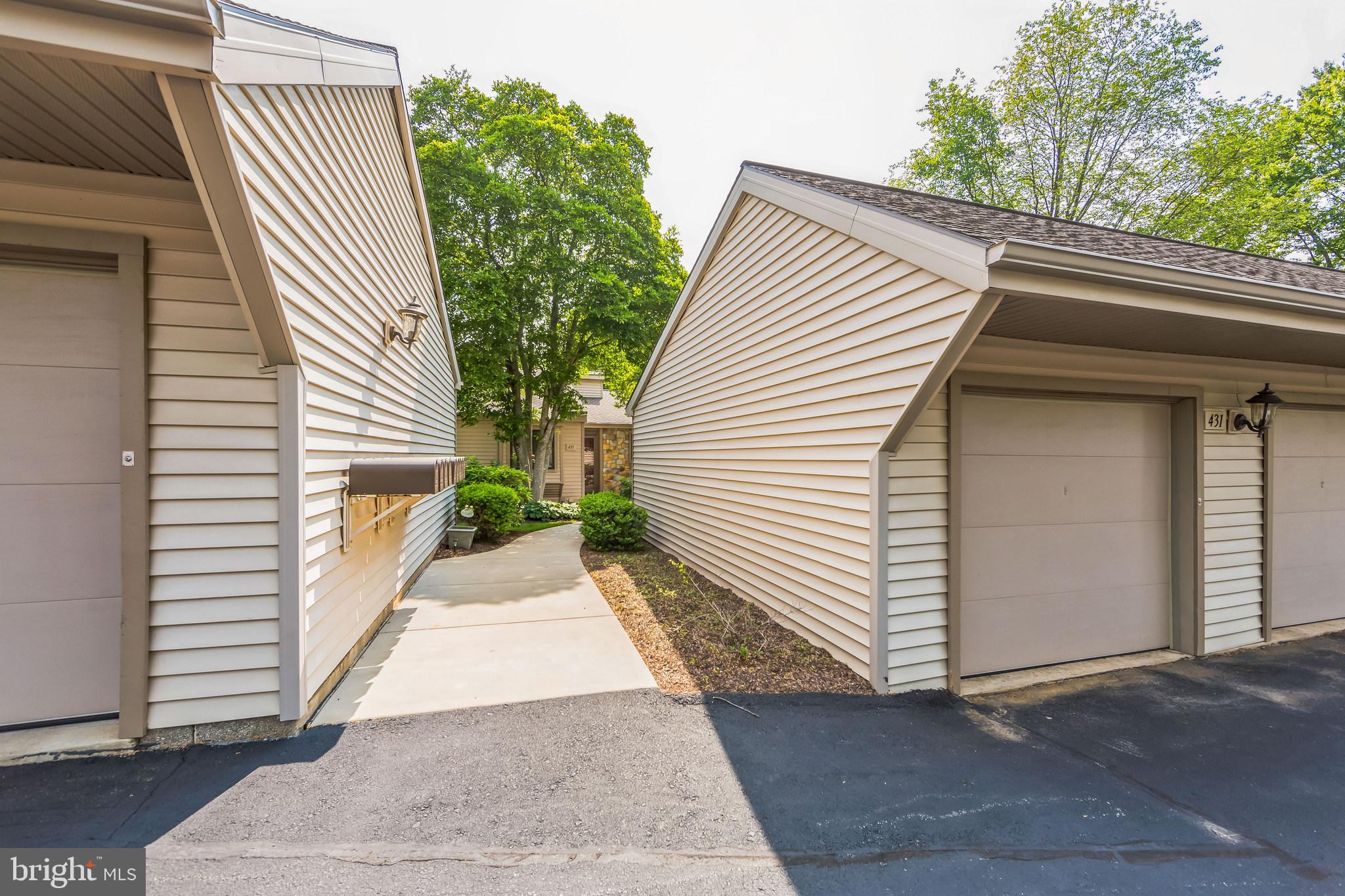 431 EATON WAY