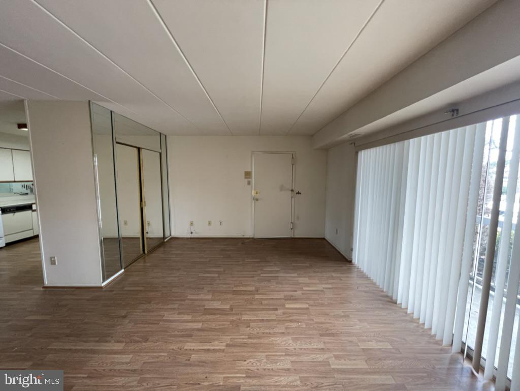 SOMERTON - Residential