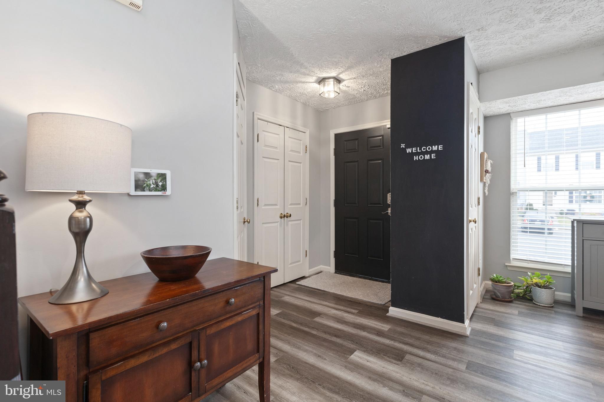 CONSTANT FRIENDSHIP - Residential