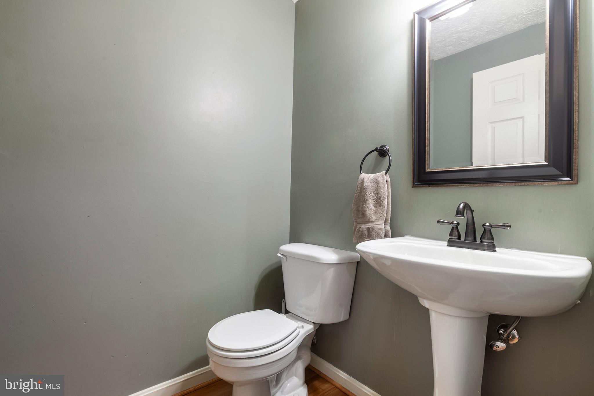 CONSTANT FRIENDSHIP - Residential